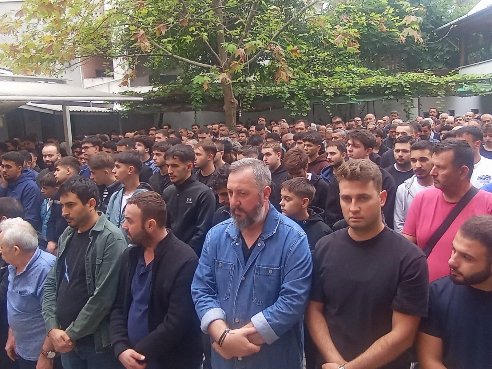 Bursa’da Motosiklet Kazasında Hayatını Kaybeden 19 Yaşındaki Burak Uysal Toprağa Verildi