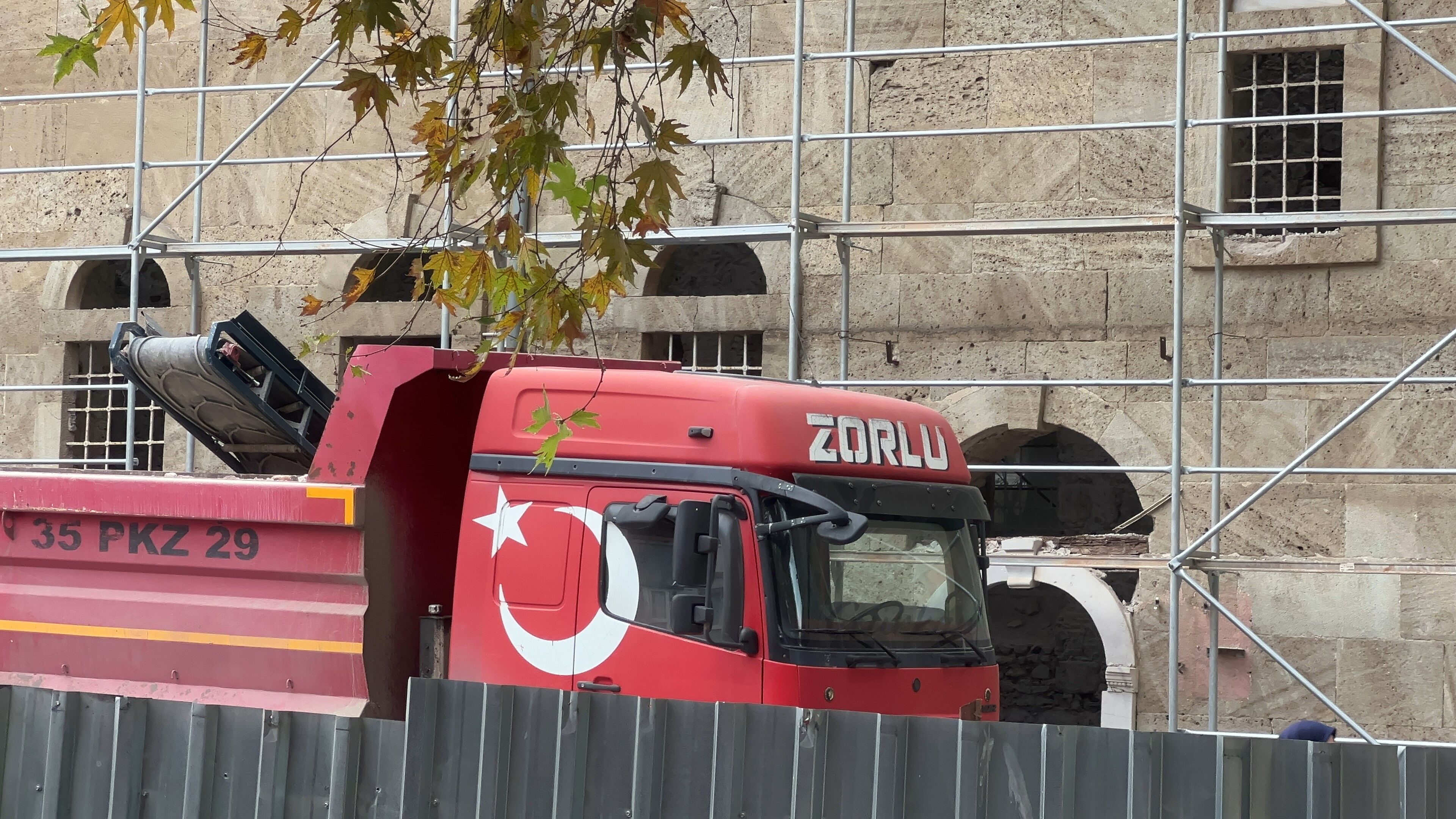 Bursa’da Tarihi Binanın Restorasyonunda (4)