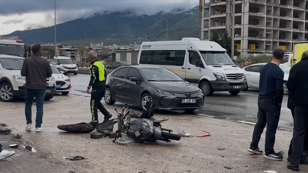 Bursa’da Ticari Aracın Çarptığı Elektrikli Bisiklet Sürücüsü Hayatını Kaybetti