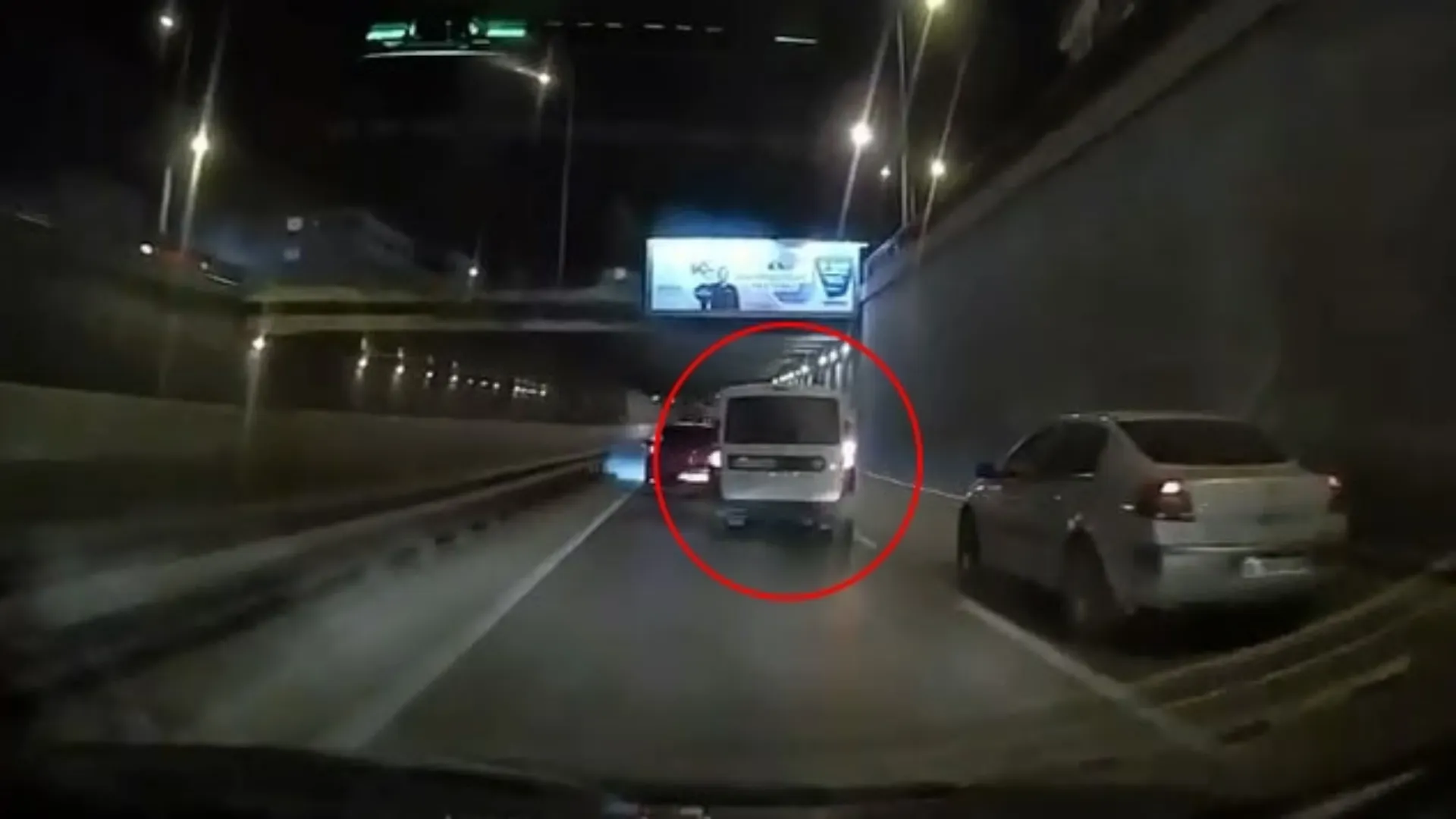 Bursa’da trafikte makas atan sürücü kameraya yansıdı
