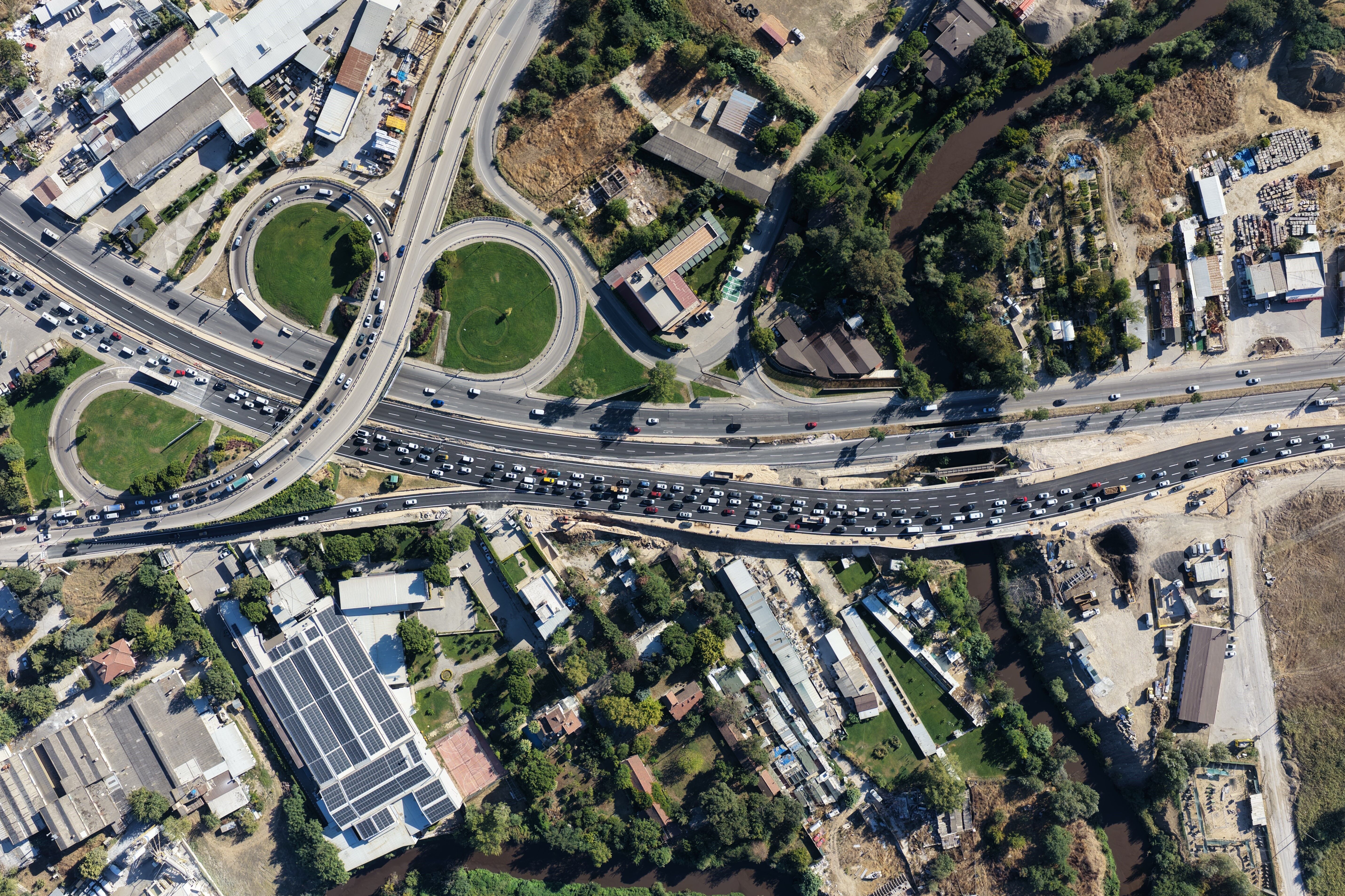 Bursa’da Ulaşım Rahatladı! Geçit Bademli Yolu Okullar Açılmadan Çift Yönlü Trafiğe Açıldı