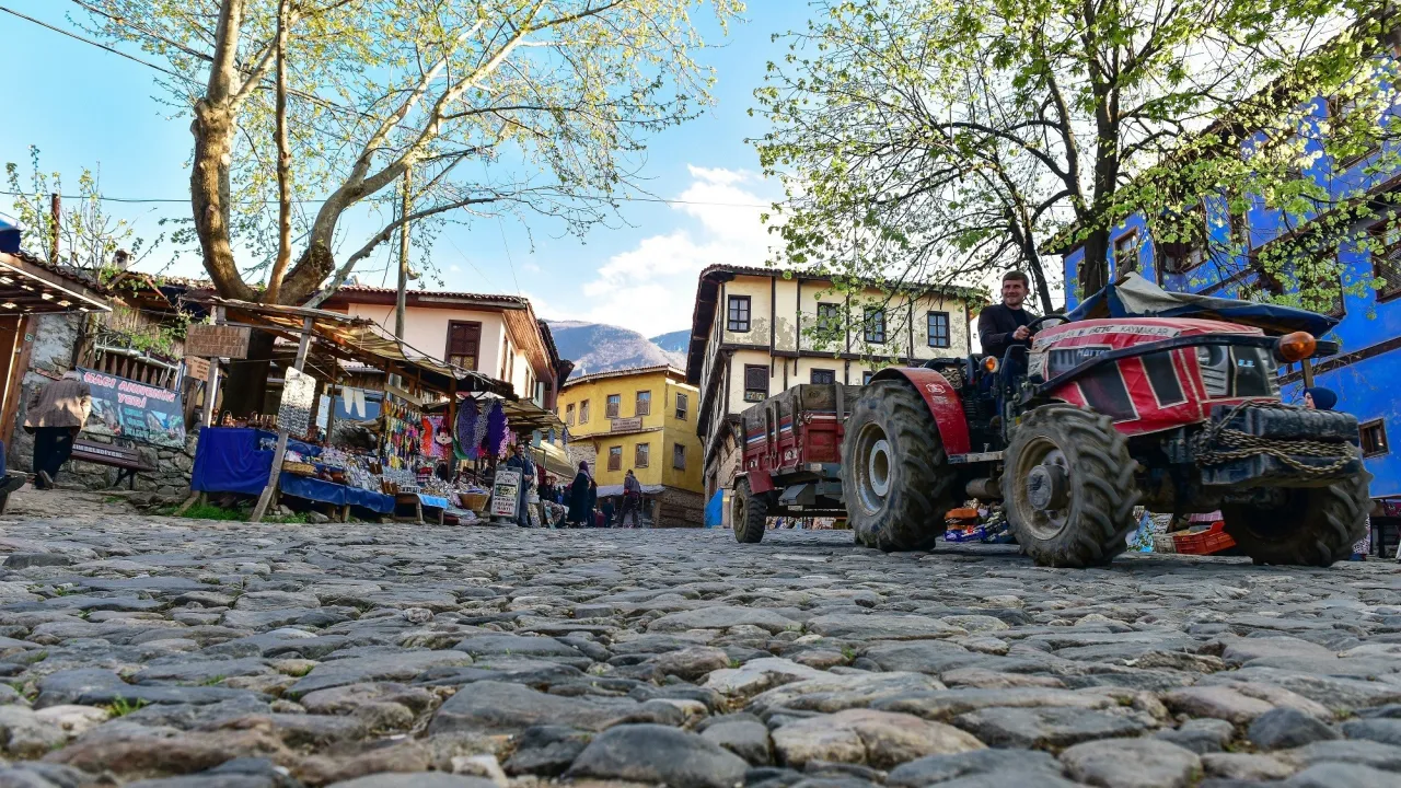 Cumalıkızık’ta Tarihi Dokuya Uygun Yeni Pazar Alanı Kurulacak (6)