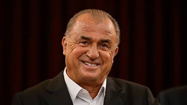 Fatih Terim Yıllar Sonra Yeniden Mikrofon Başında! Türkiyetalya Maçında Sürpriz
