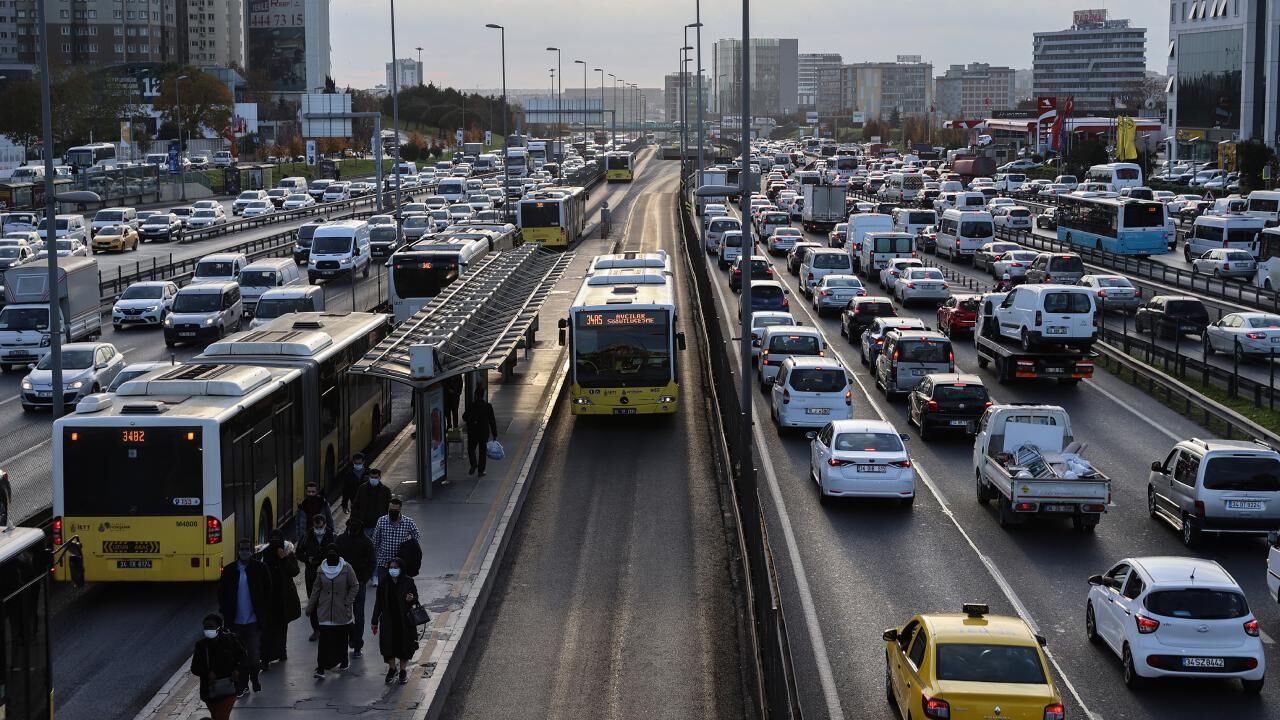Genç Gazete İstanbul Trafik Durumu İstanbul Canlı Trafik Yoğunluğu Haritası 6493Ok Jm495 (1)-1