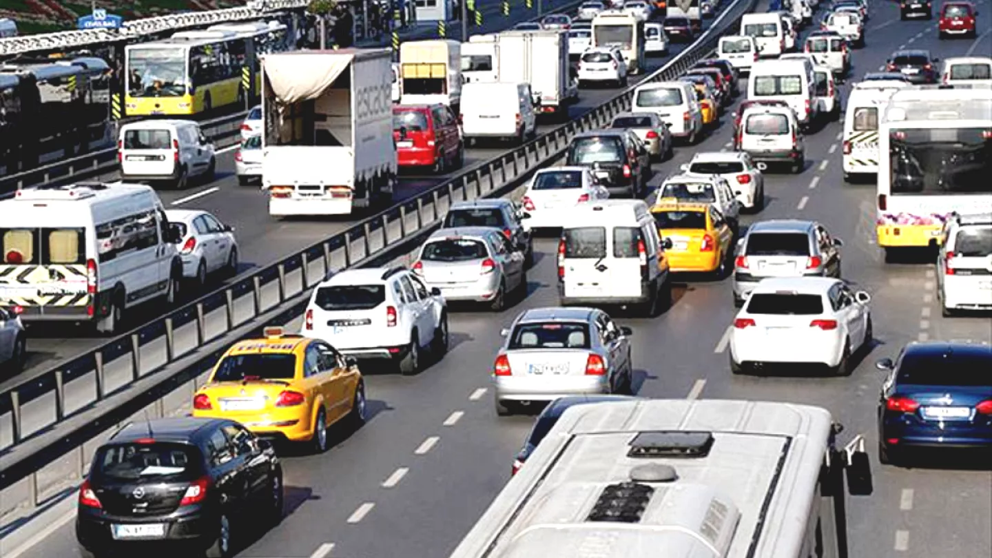 Genç Gazete İstanbul Trafik Durumu İstanbul Canlı Trafik Yoğunluğu Haritası 6493Ok Jm495 (1)