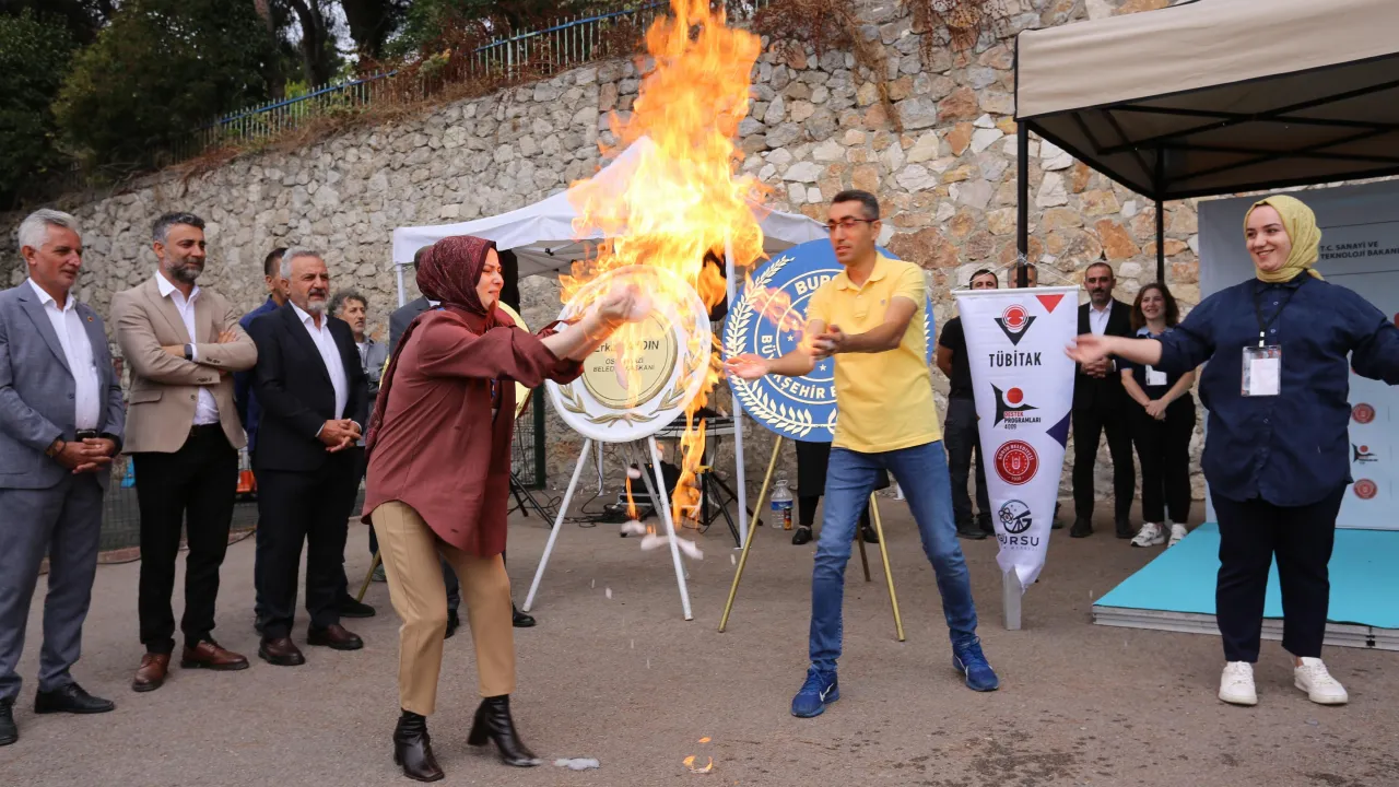 Gürsu Belediyesi Köy Okulunda Bilim Ve Teknoloji Atölyelerini Başlattı (2)