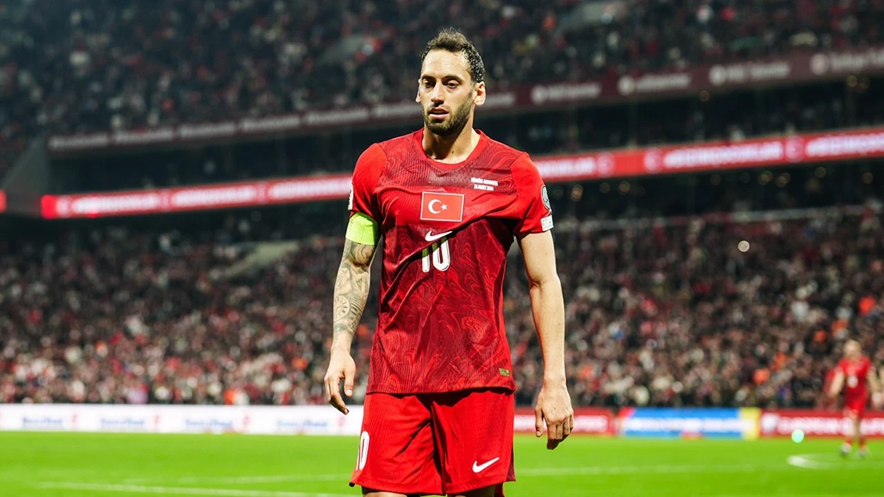 Hakan Calhanoglu O3Es Cover.jpg