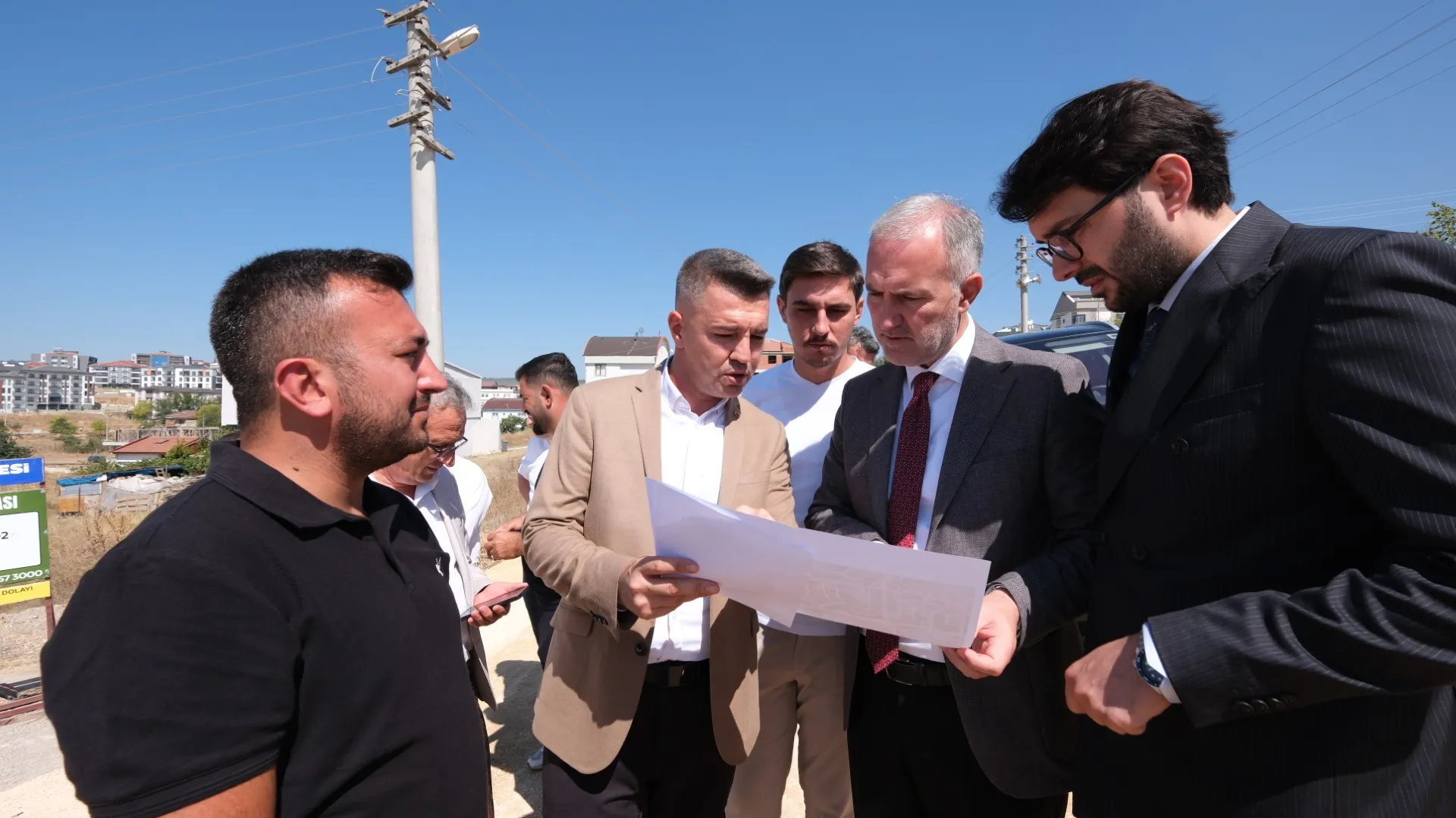 İnegöl Akhisar Mahallesi’nde 14 Sokakta Sathi Kaplama Çalışması Başladı (9)