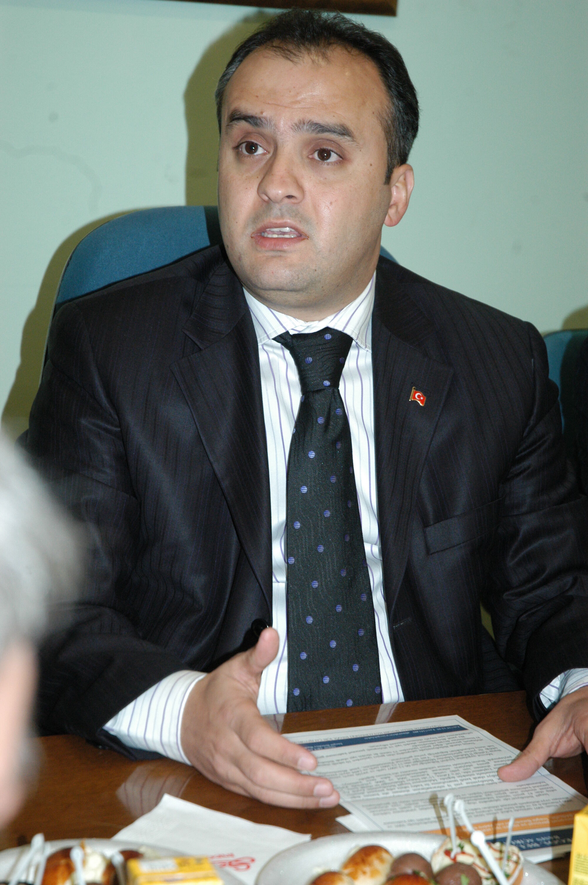İnegöl Belediyesi’nde 42 Çalışana Kadro Sevinci Arşivden 2008 Gençgazete (3)
