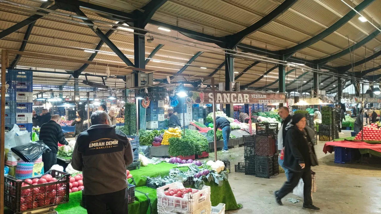 İnegöl Perşembe Pazarı’nda Fiyatlar Belli Oldu İşte Sebze Ve Meyvede Tam Liste (9)