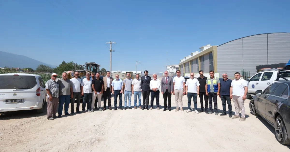 İnegöl’de 105 Ada Bölgesinde 11 Kilometreyi Aşan Yol Kaplama Çalışması Başladı (6)