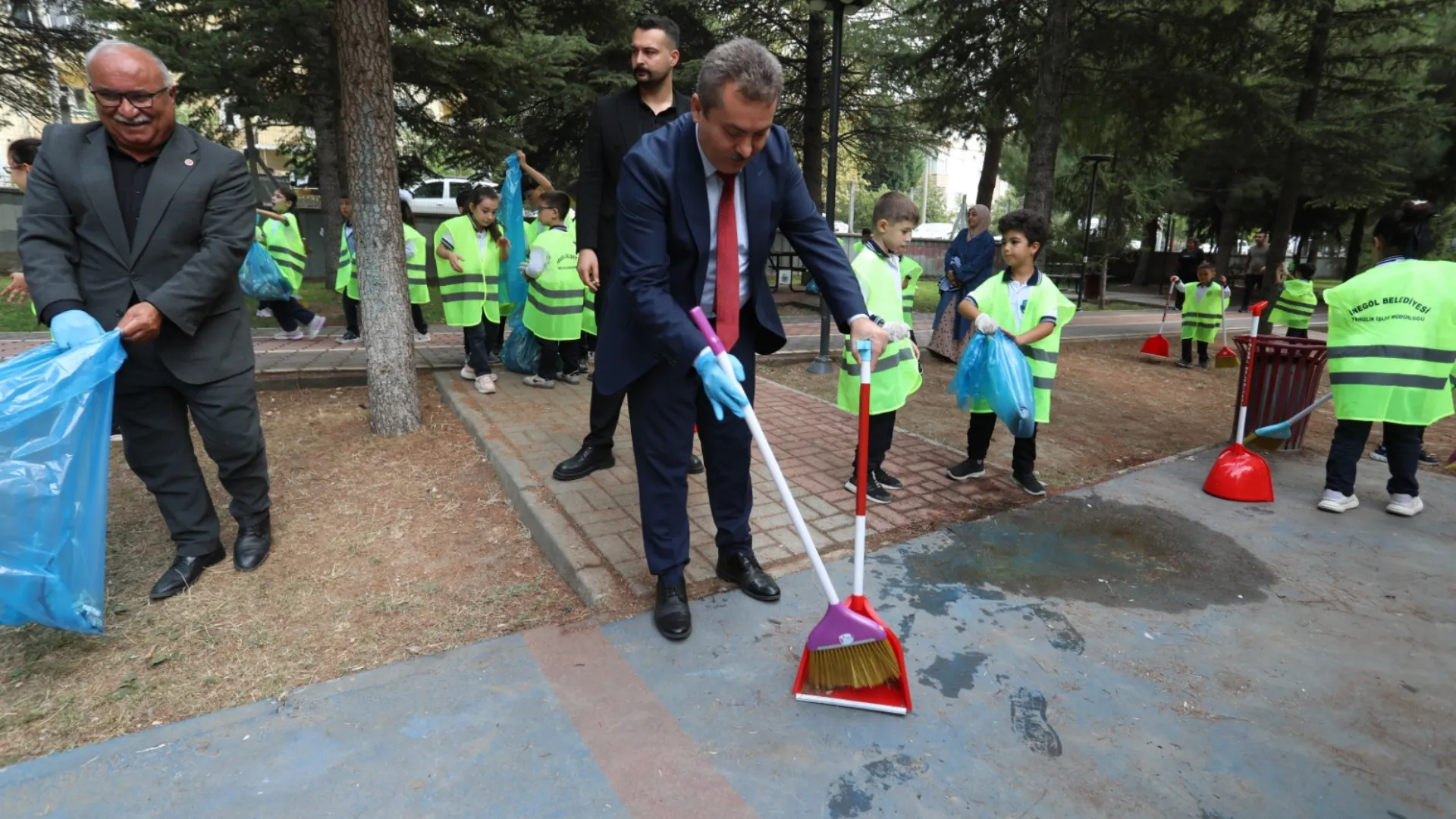 İnegöl’de 4 Günlük Temizlik Seferberliği Başladı (4)