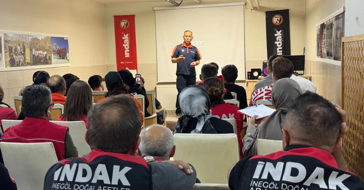 İnegöl’de Arama Kurtarma Ekiplerine K9 Semineri Verildi (2)