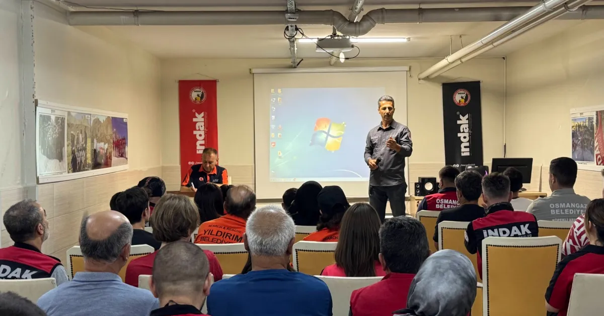 İnegöl’de Arama Kurtarma Ekiplerine K9 Semineri Verildi (3)