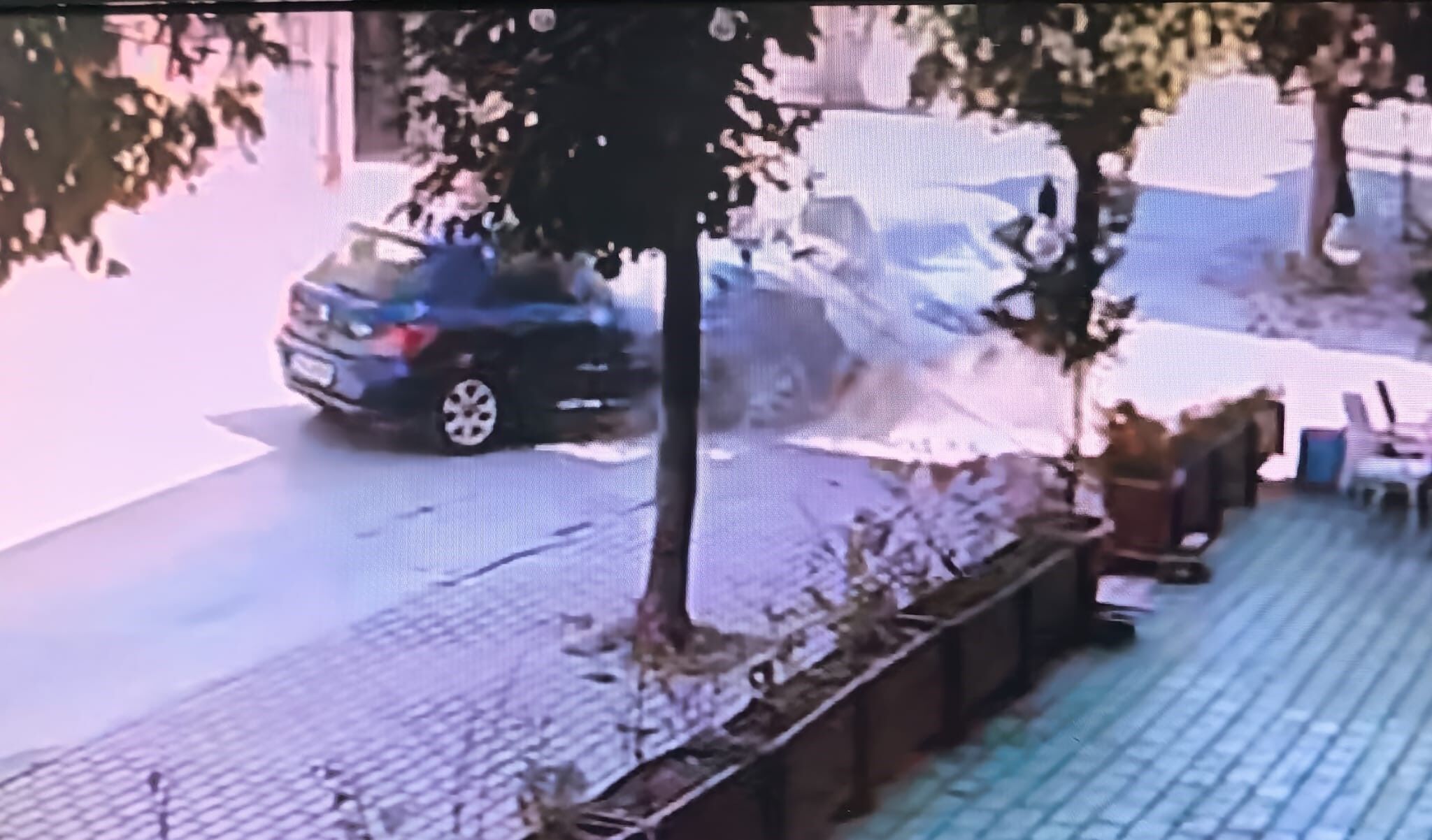 İnegöl’de Iki Otomobil Çarpıştı 3 Yaralı (1)