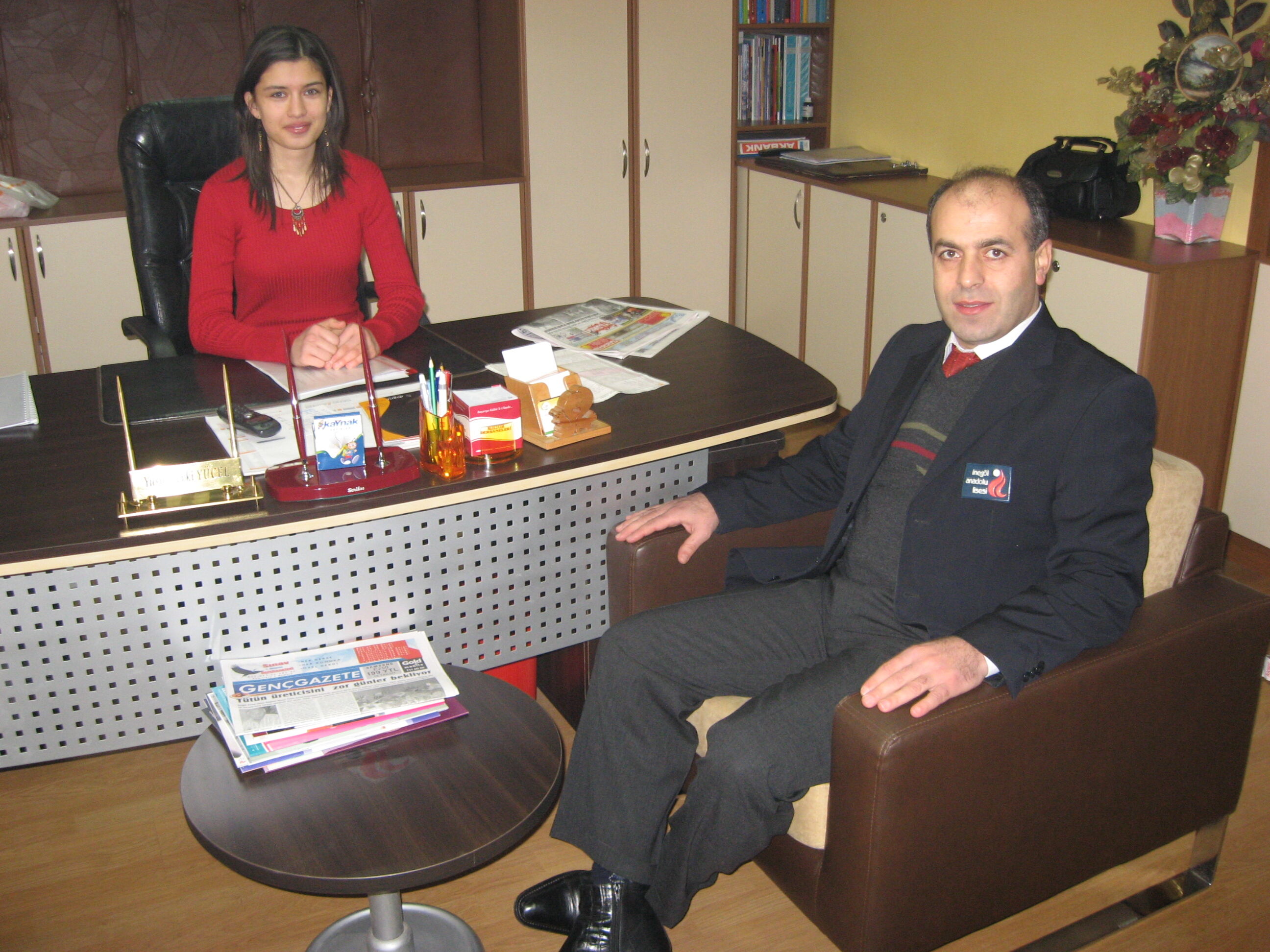 İnegöl'de Lise Öğrencileri Okul Yönetimine El Koydu Arşivden 2008 (1)