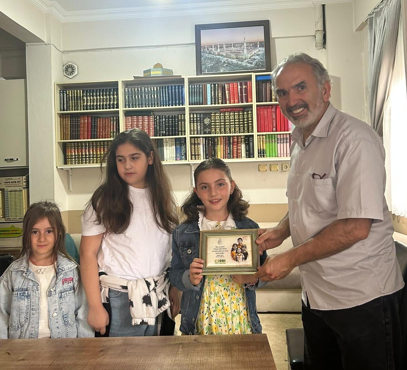 İnegöl'de Öğrencilerden Örnek Dayanışma Gençgazete (3)