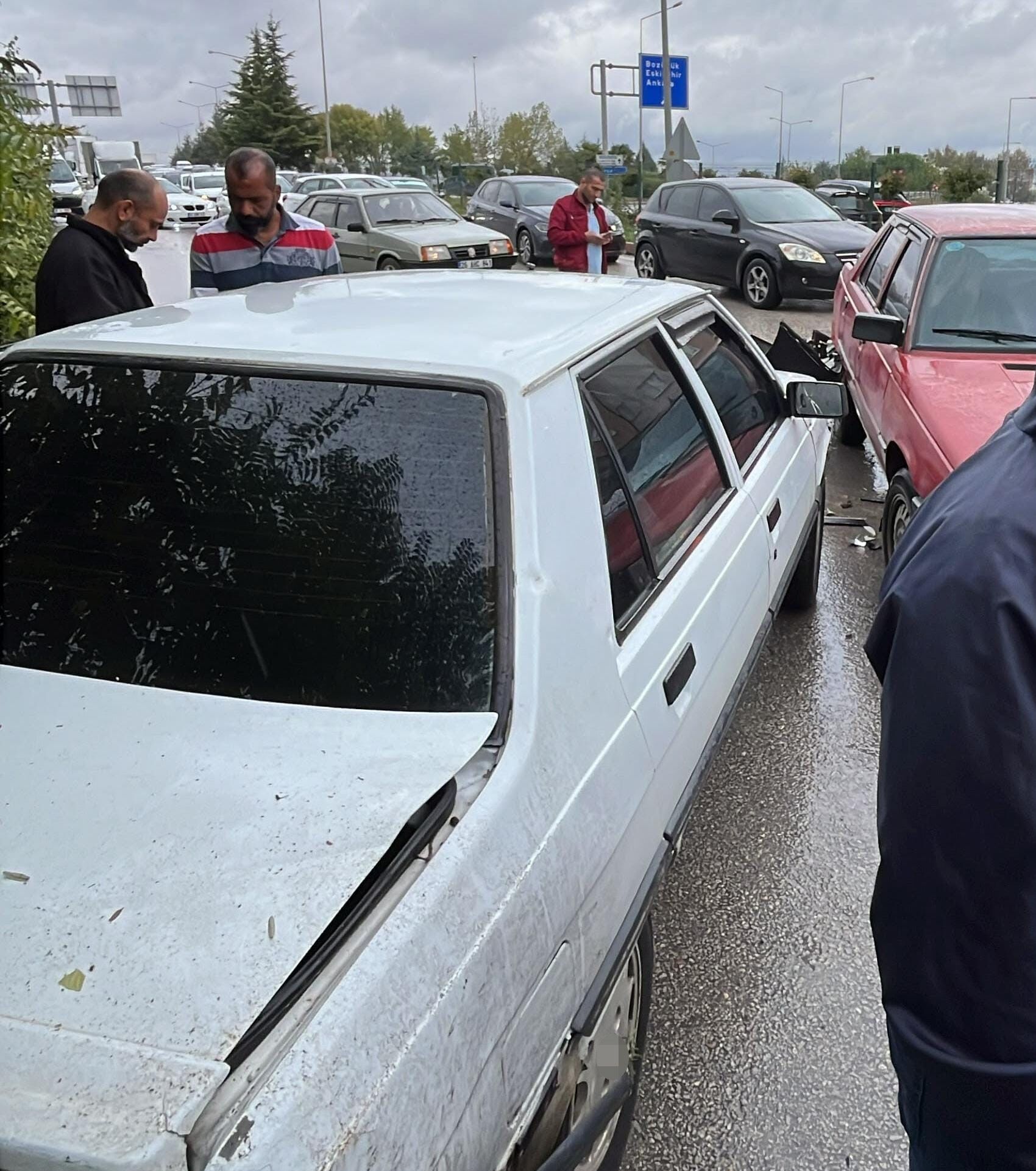 İnegöl’de Zincirleme Trafik Kazası (1)