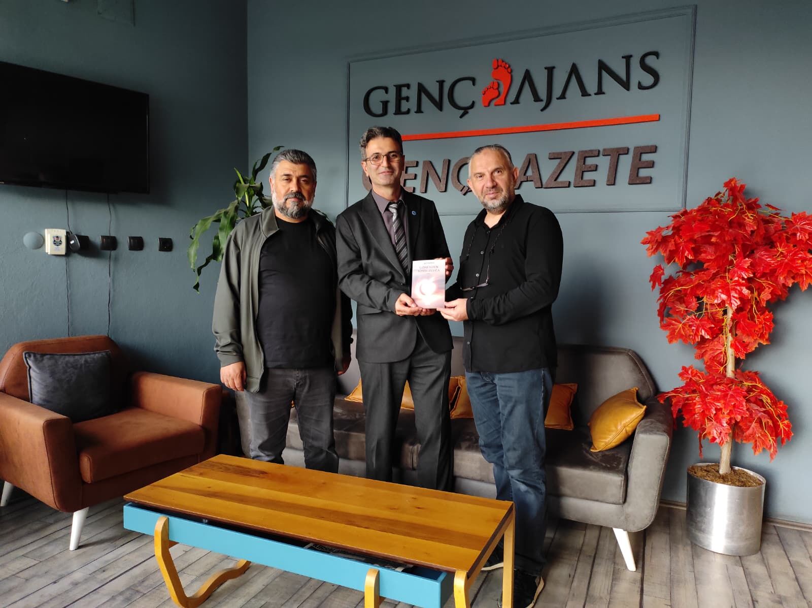 İnegöllü Şair Ali Yılmaz’ın Gönülden Sonsuzluğa Isimli Şiir Kitabı Gençgazete (3)-1