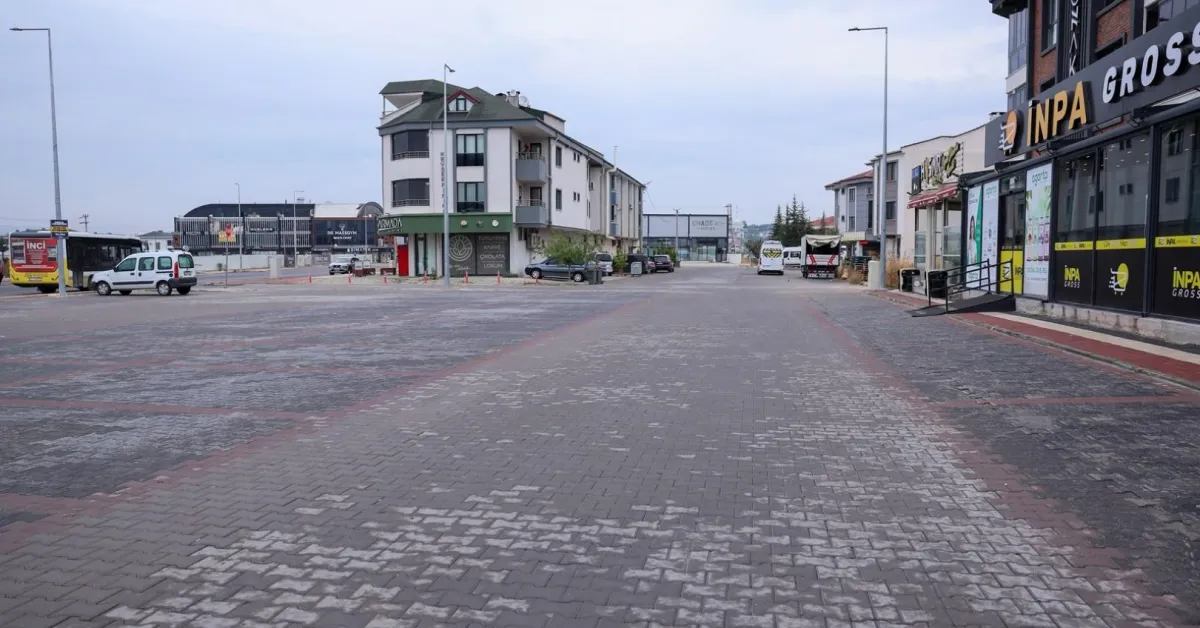 İnegöl'ün Çilesi Son Buldu! Biba 300 Bin Ton Asfalt Diye Açıkladı.. (6)