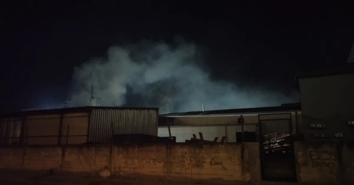 İnegöl'ün havasını işte böyle kirletiyorlar! Dumanlar bakın nereden yükseliyor...