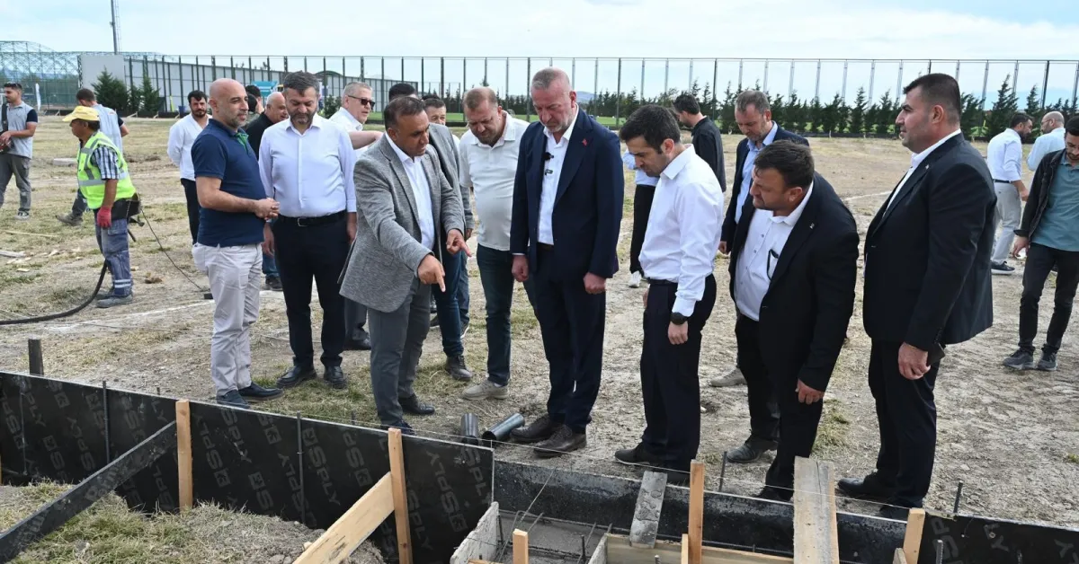 Karacabey’de 100 Milyon Tl’lik Spor Yatırımında Çalışmalar Başladı (2)