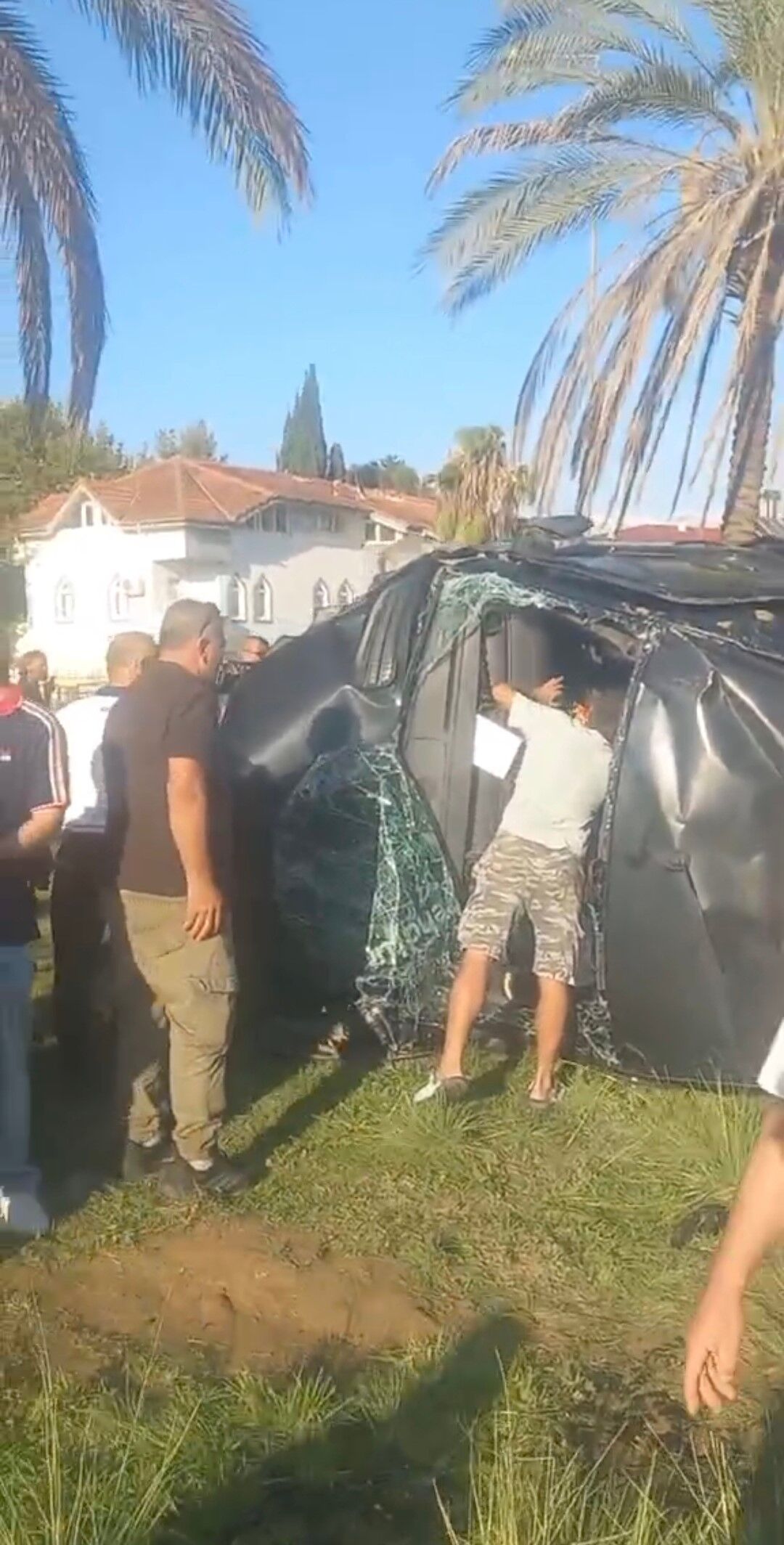 Manavgat’ta Turistleri Taşıyan Minibüs Kaza Yaptı 17 Yaralı Sdge534 (1)