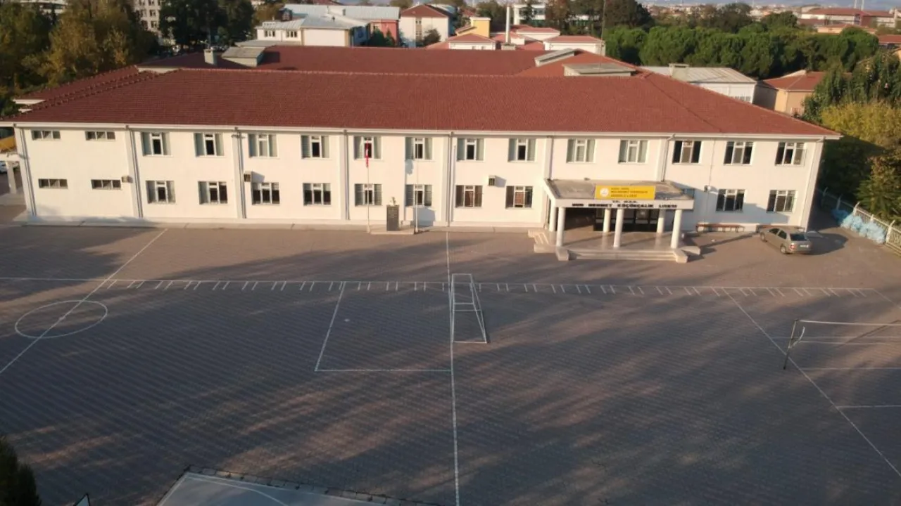 Manisa'daki Okul Saldırısı Sonrası Gözler İnegöl'e Çevrildi! İnegöl'de Okullarda Son Durum Ne (1)