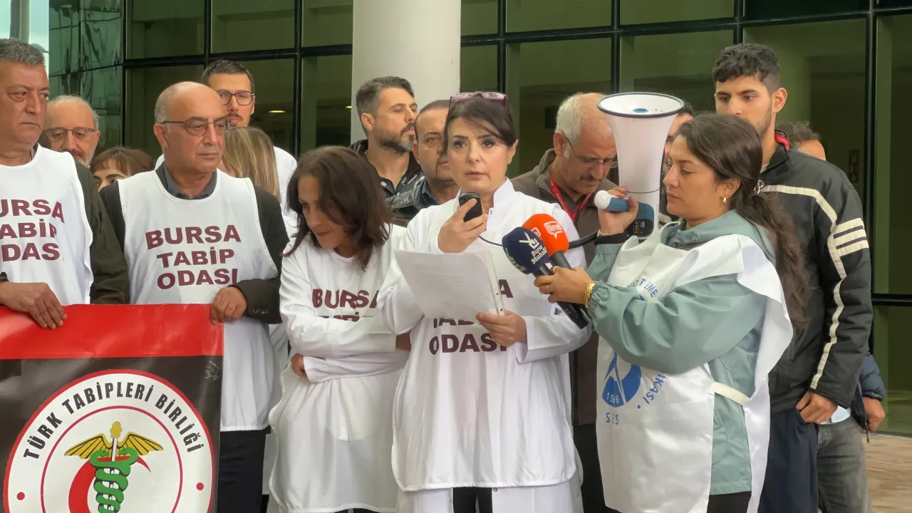 Mudanya Devlet Hastanesi’nde Sağlık Çalışanına Saldırıya Ortak Tepki (3)