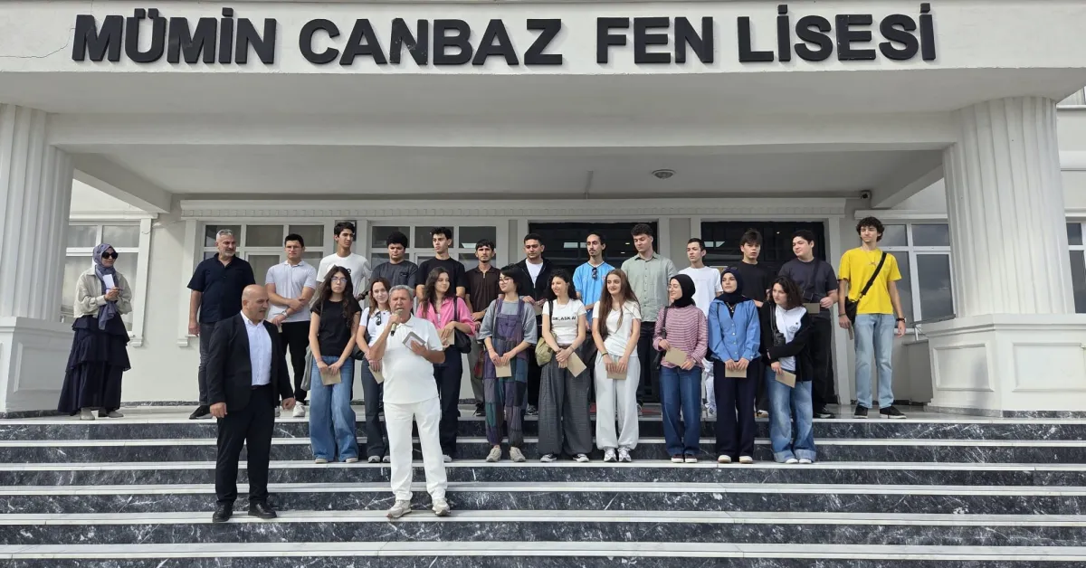 Mümin Canbaz Fen Lisesi’nde Başarılı Öğrencilere Tablet Ve Telefon Ödülü (2)