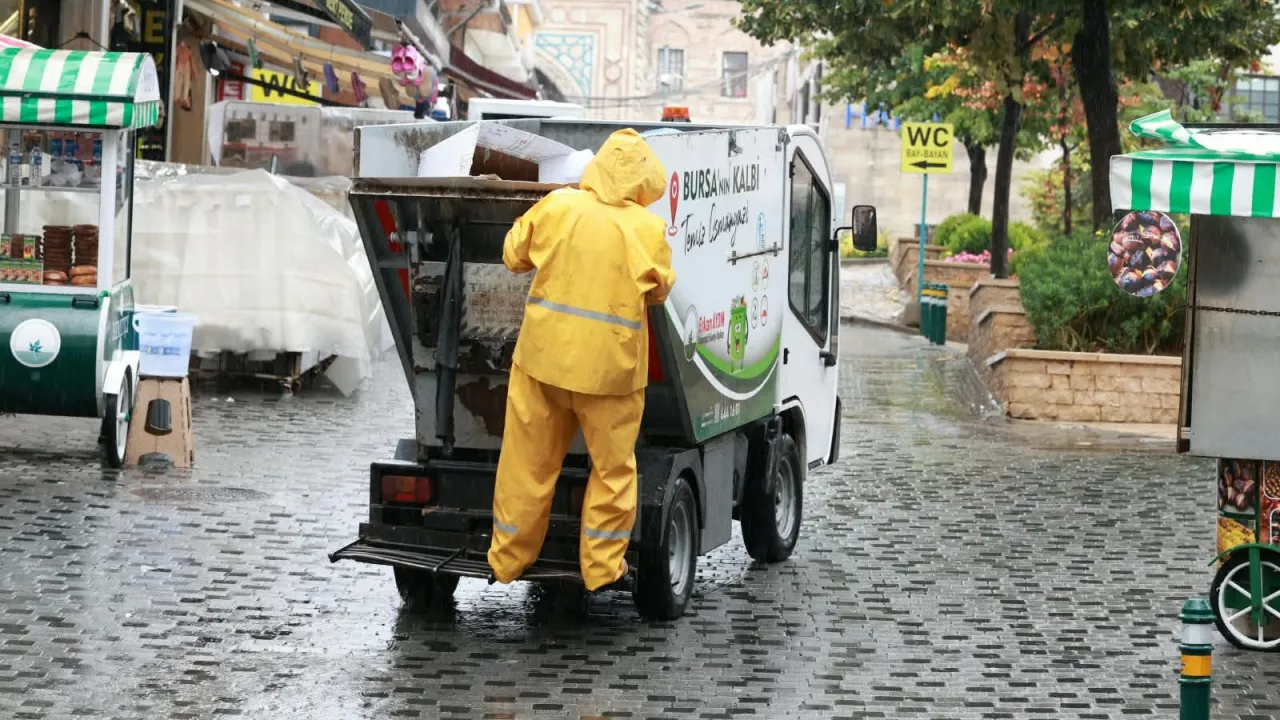 Osmangazi’de Temizlik Çalışmaları 724 Sürüyor (2)