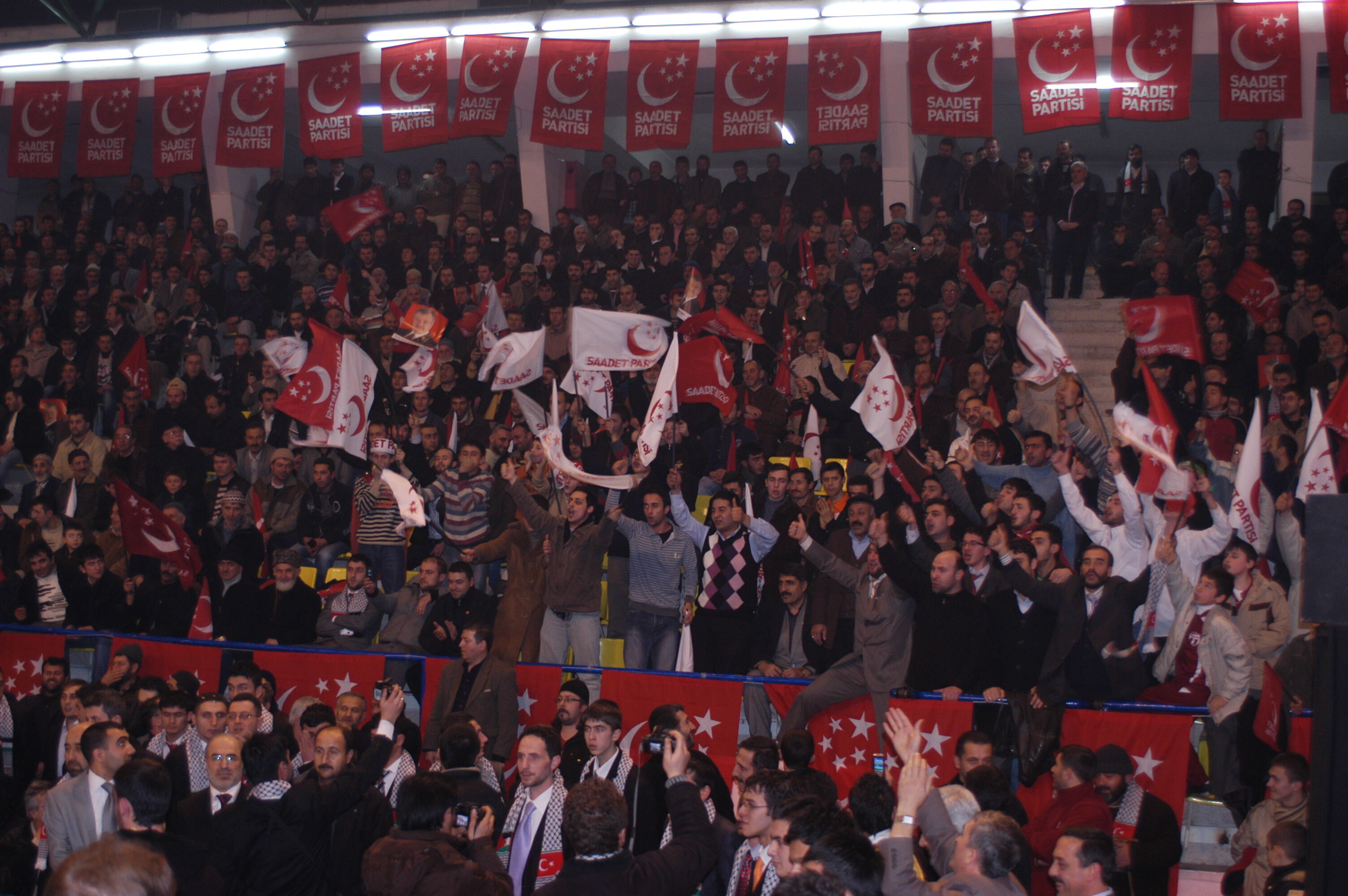 Saadet Başkan Aday Zeki Anıl Gülşen Arşivden 2009 Gençgazete (5)