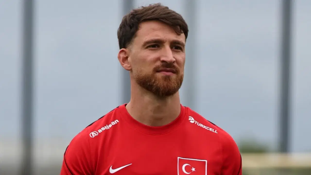 Salih Özcan’dan Fransa Maçı Öncesi Orkun Kökçü Açıklaması.jpg