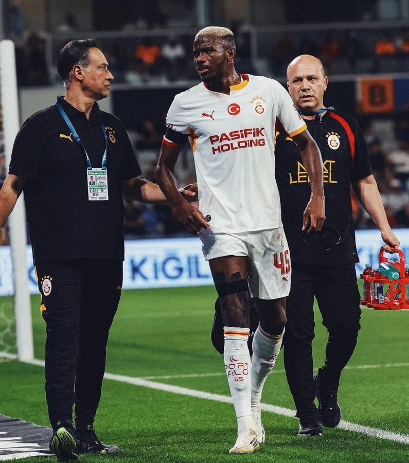 Victor Osimhen’in Sakatlığında Son Durum Ne Osimhen’in Sakatlığıyla Ilgili Açıklama Geldi Mi (2)