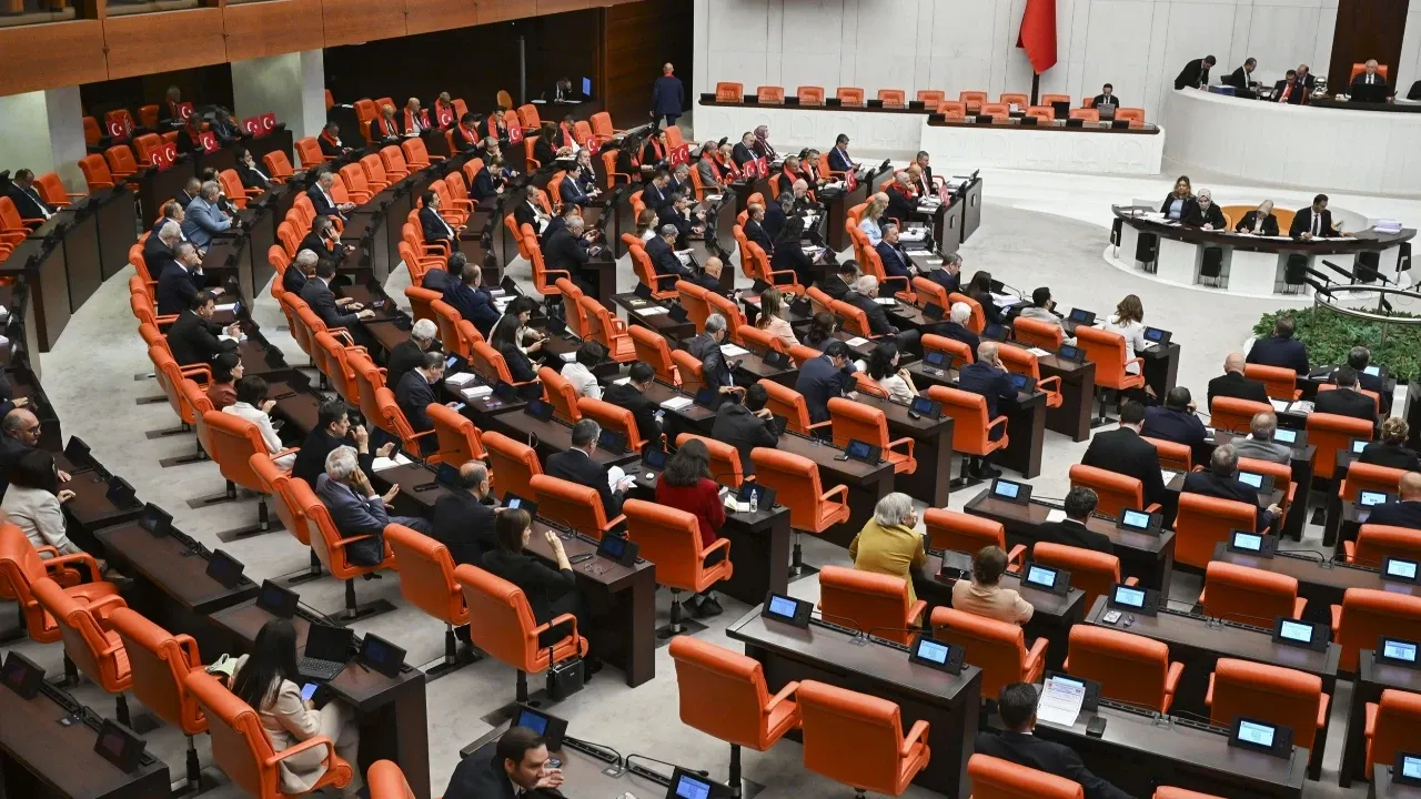 Yoğun Bi̇r Yasama Gündemi̇ Başliyor Gencgazete