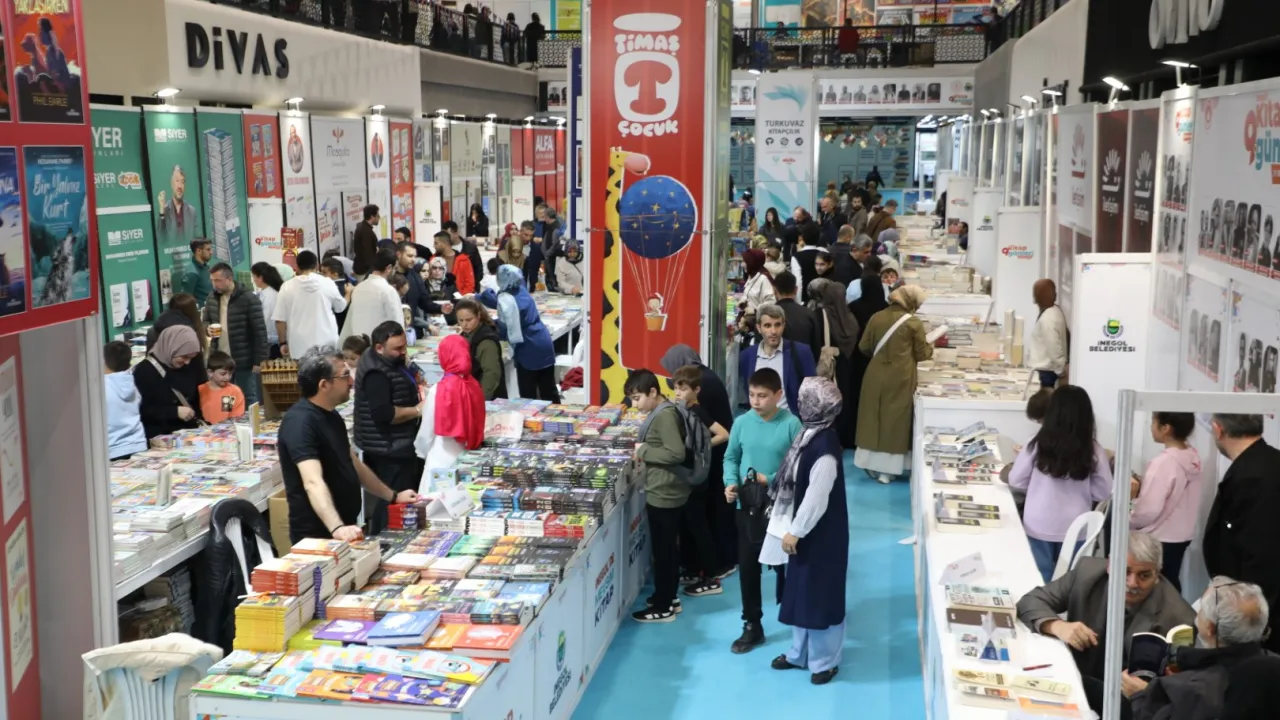 10. İnegöl Kitap Günleri Için Geri Sayım Başladı 30 Ekim’de Kapılarını Açacak (11)