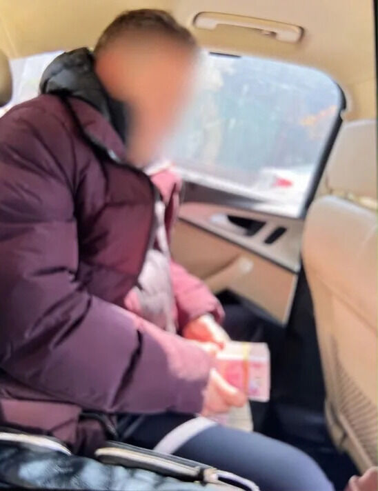 7F060893 Eb74 4Ae4 91A0 0Bd54Ccc0A29