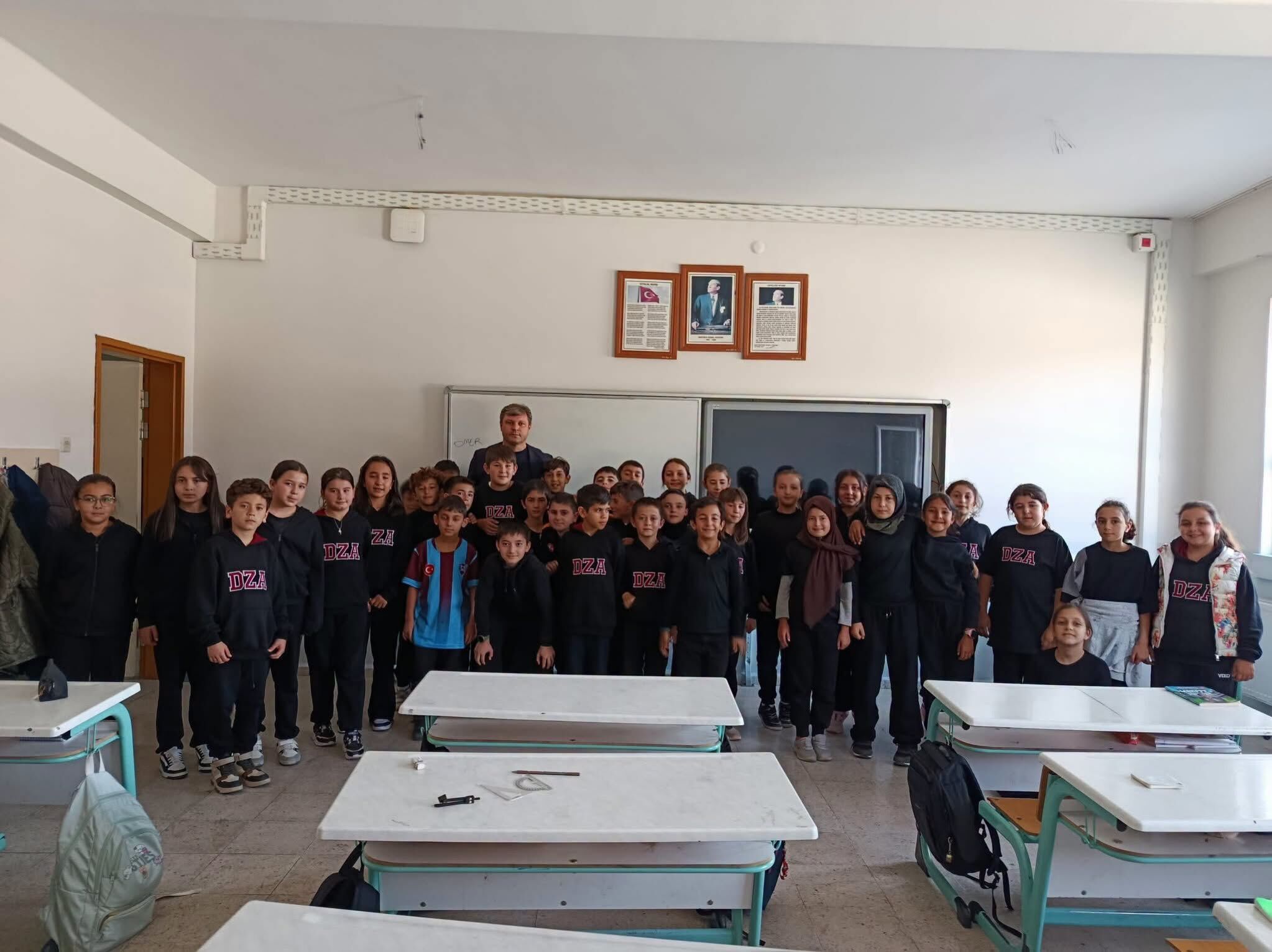 Şampiyon hoca Ertuğrul Sağlam Keles’teydi-1