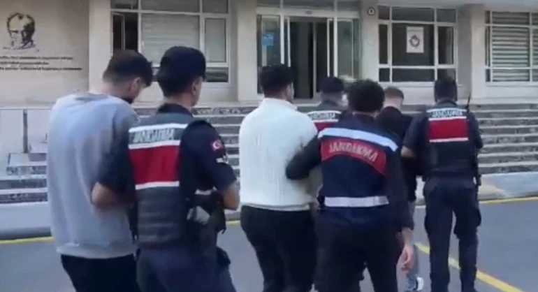 9 Ilde Yasa Dışı Bahis Ve Dolandırıcılık Operasyonu! 6Ad85D91C628Bee4419F0E34.Jpg