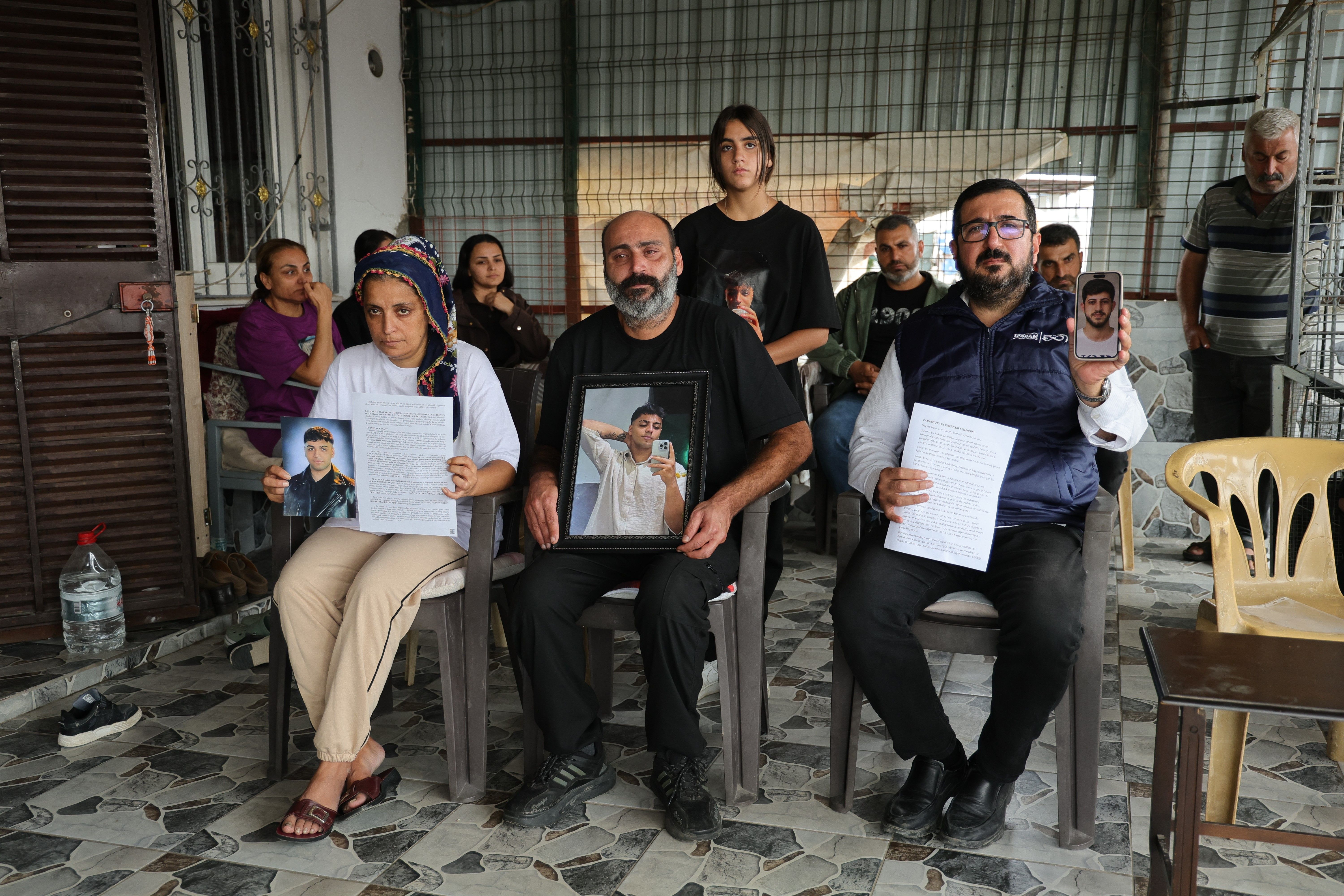 Adana'da 2 Gencin Öldüğü Kazada Sürücü Tahliye Edildi: Aileler Karara Itiraz Ettiaw811725 03