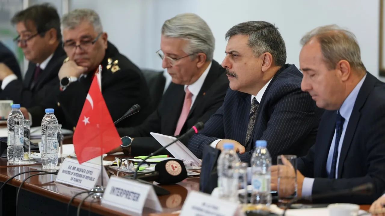 Bakan Çiftçi'den Yunanistan'a Sert Mesaj 60 Kişinin Iadesi Gündemde (4)