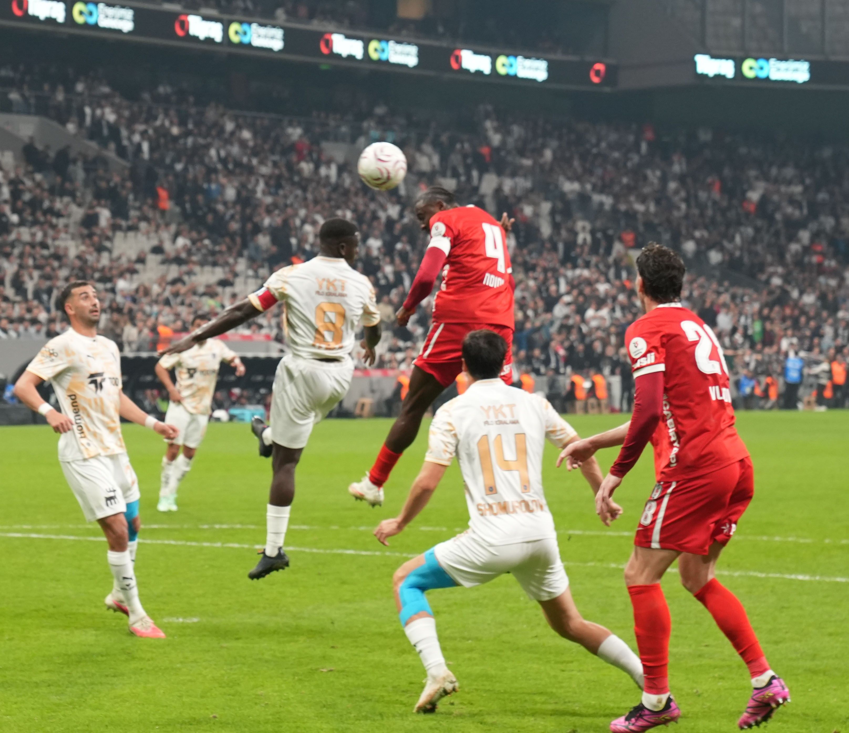 Beşiktaş Başakşehir Maç Özeti (1)