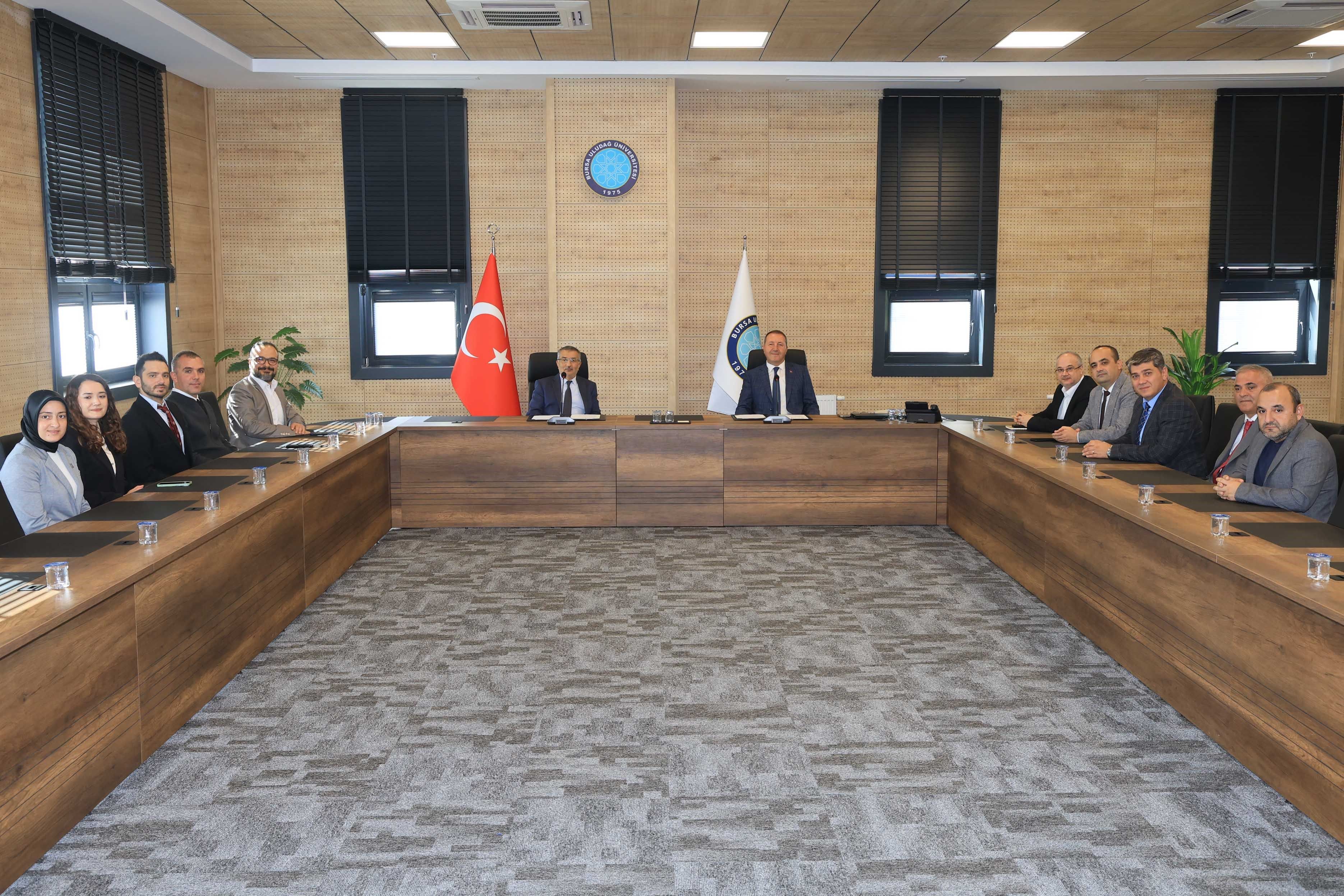 Bursa Uludağ Üniversitesi Ile Süsbi̇r Arasında Mesleki Eğitim Iş Birliğiaw817481 01