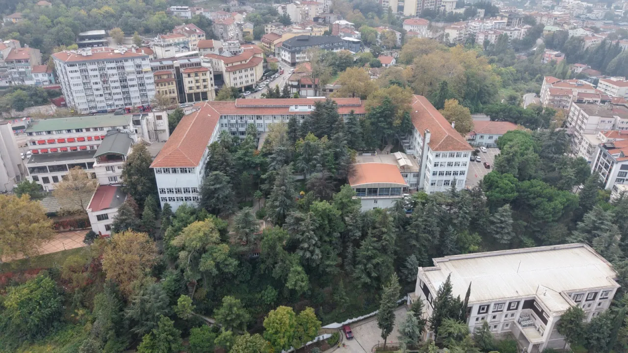 Bursa'da 102 Yıllık Hastane Taşınıyor! Yatak Kapasitesinin Düşürülmesine Tepki (3)