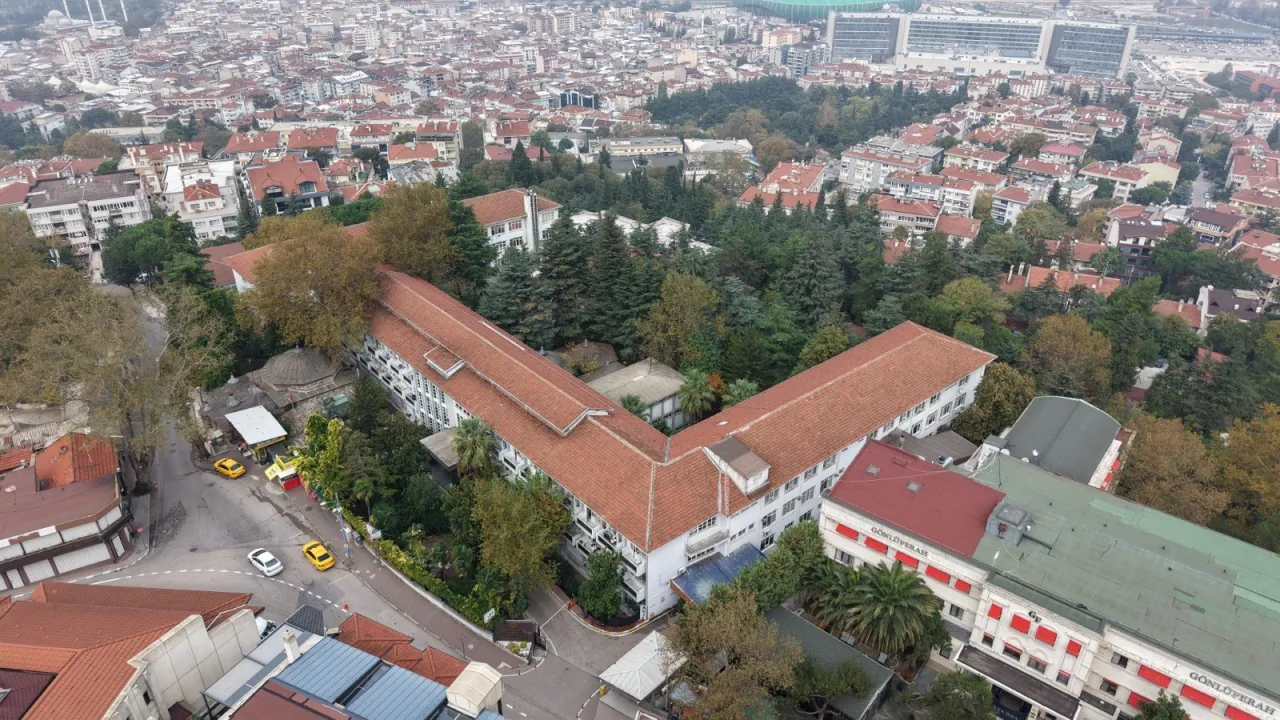 Bursa'da 102 Yıllık Hastane Taşınıyor! Yatak Kapasitesinin Düşürülmesine Tepki (5)