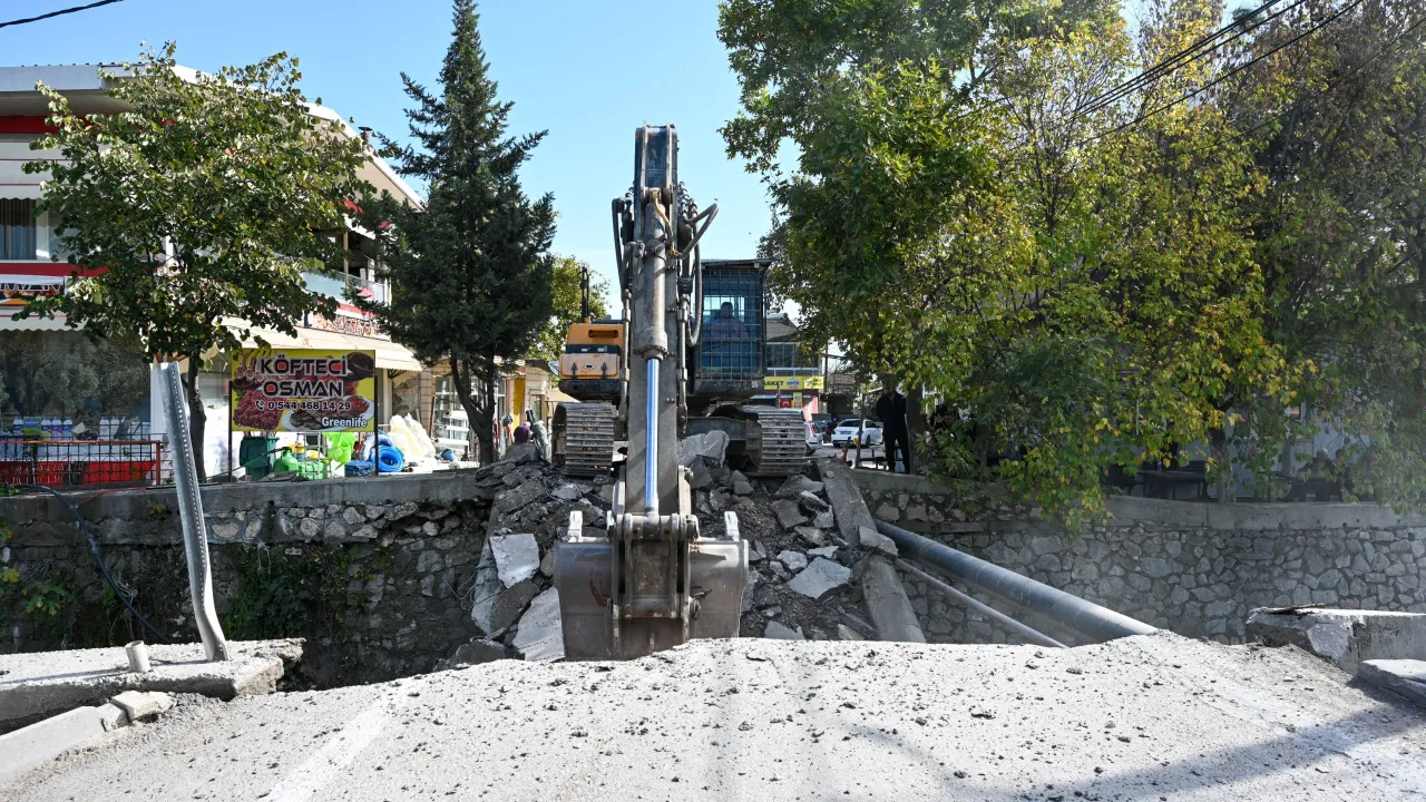 Bursa'da 1970 Yapımı Köprü Yıkıldı! Yerine Çift Şeritli Köprü Yapılıyor (4)