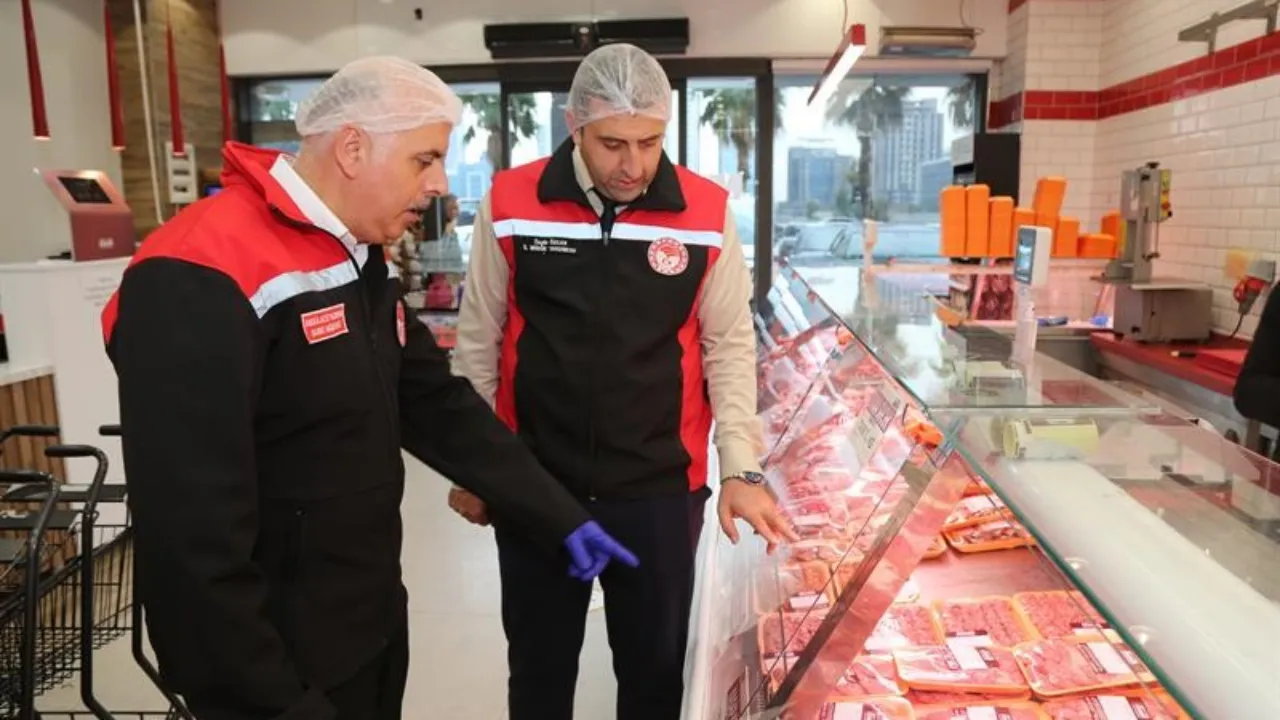 Bursa'da 220 İşletmeye Eş Zamanlı Et Denetimi! Numuneler Laboratuvara Gönderildi (1)