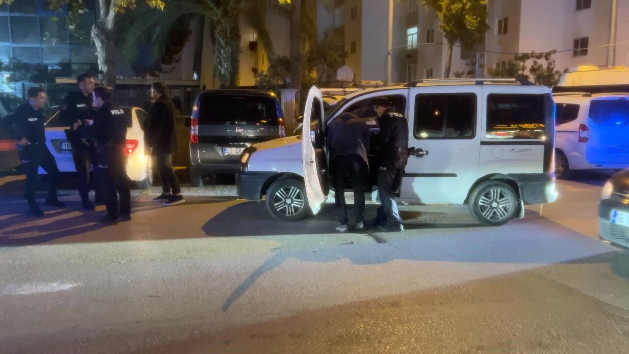 Bursa'da Alkollü Sürücü Mahalleyi Ayağa Kaldırdı! (2)