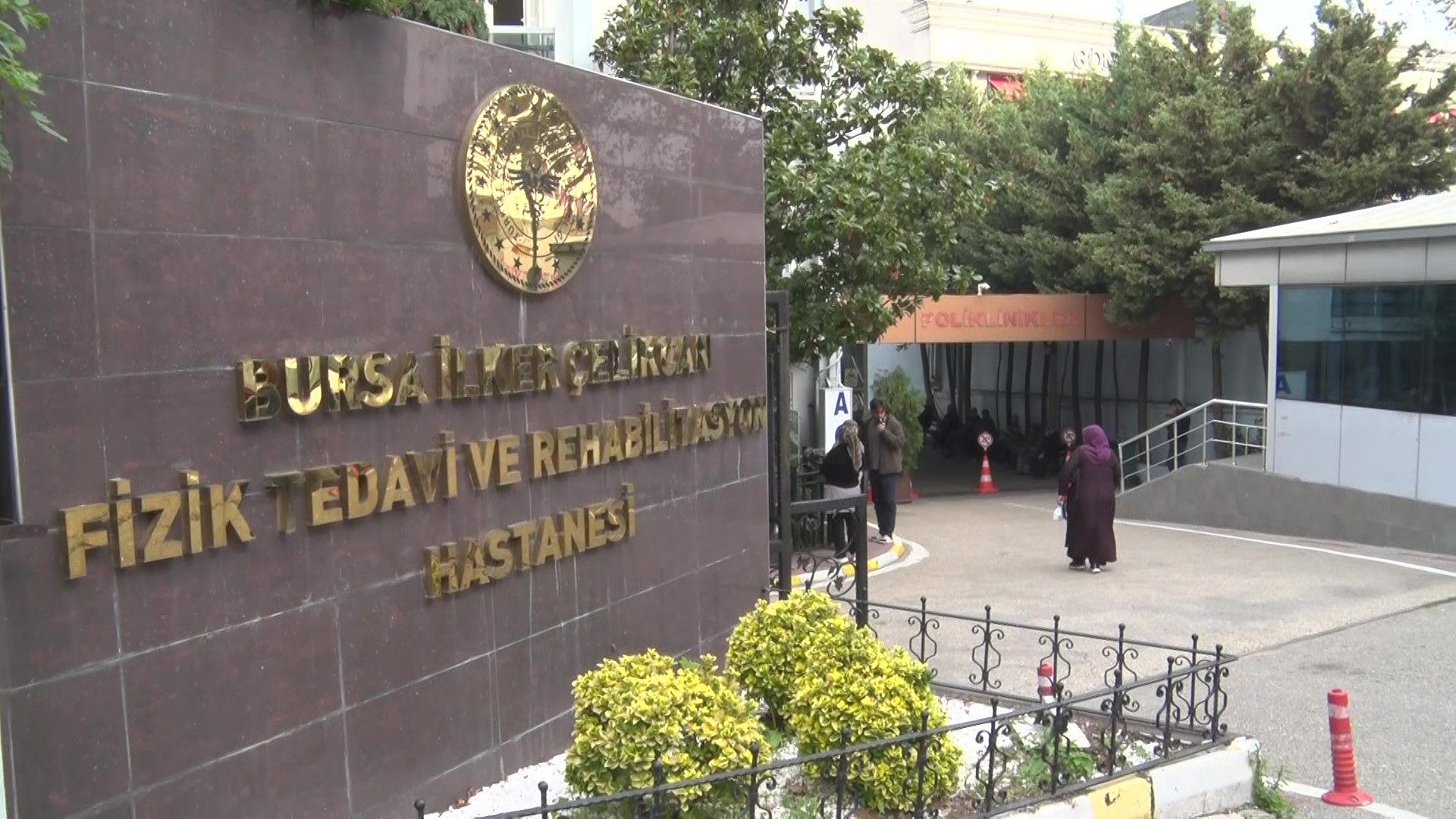Bursa'da Askeri Hastane Taşınacak Mı? 150 Yatak 60'A Düşecek Iddiasına Hastalardan Tepkiaw820660 03