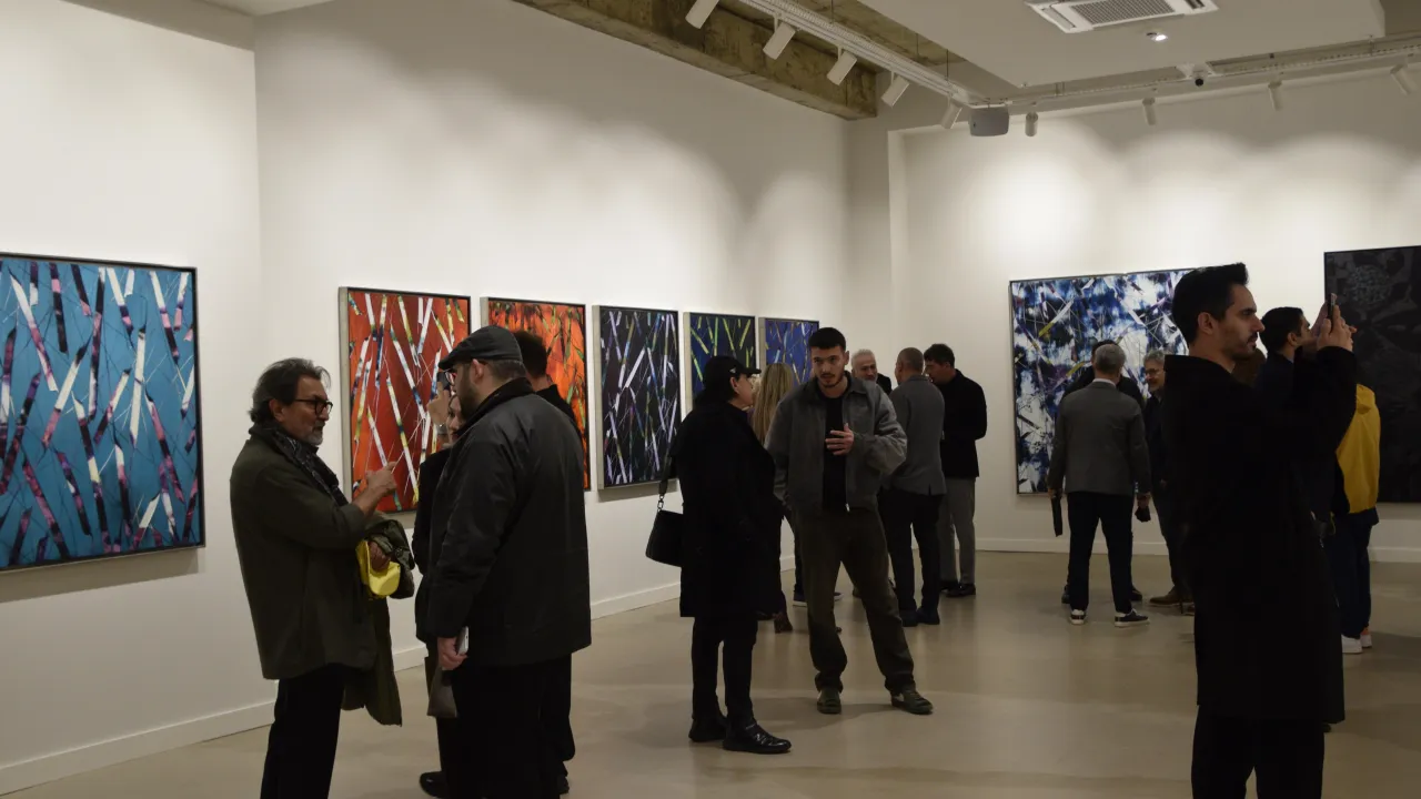 Bursa'da Cure Art Gallery Açıldı! İlk Sergi 12 Kasım'a Kadar Ücretsiz (3)